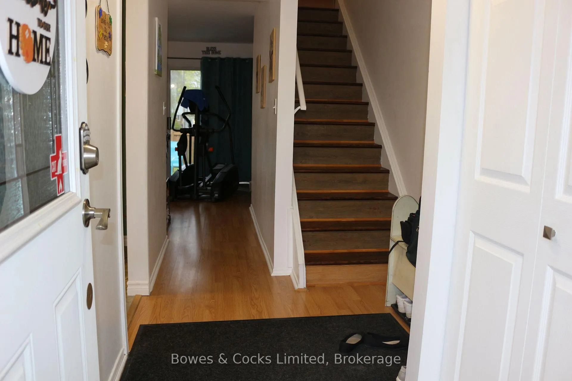 Photo 12 of 968 Oakview Avenue, Kingston, South of Taylor-Kidd Blvd — HOMEH