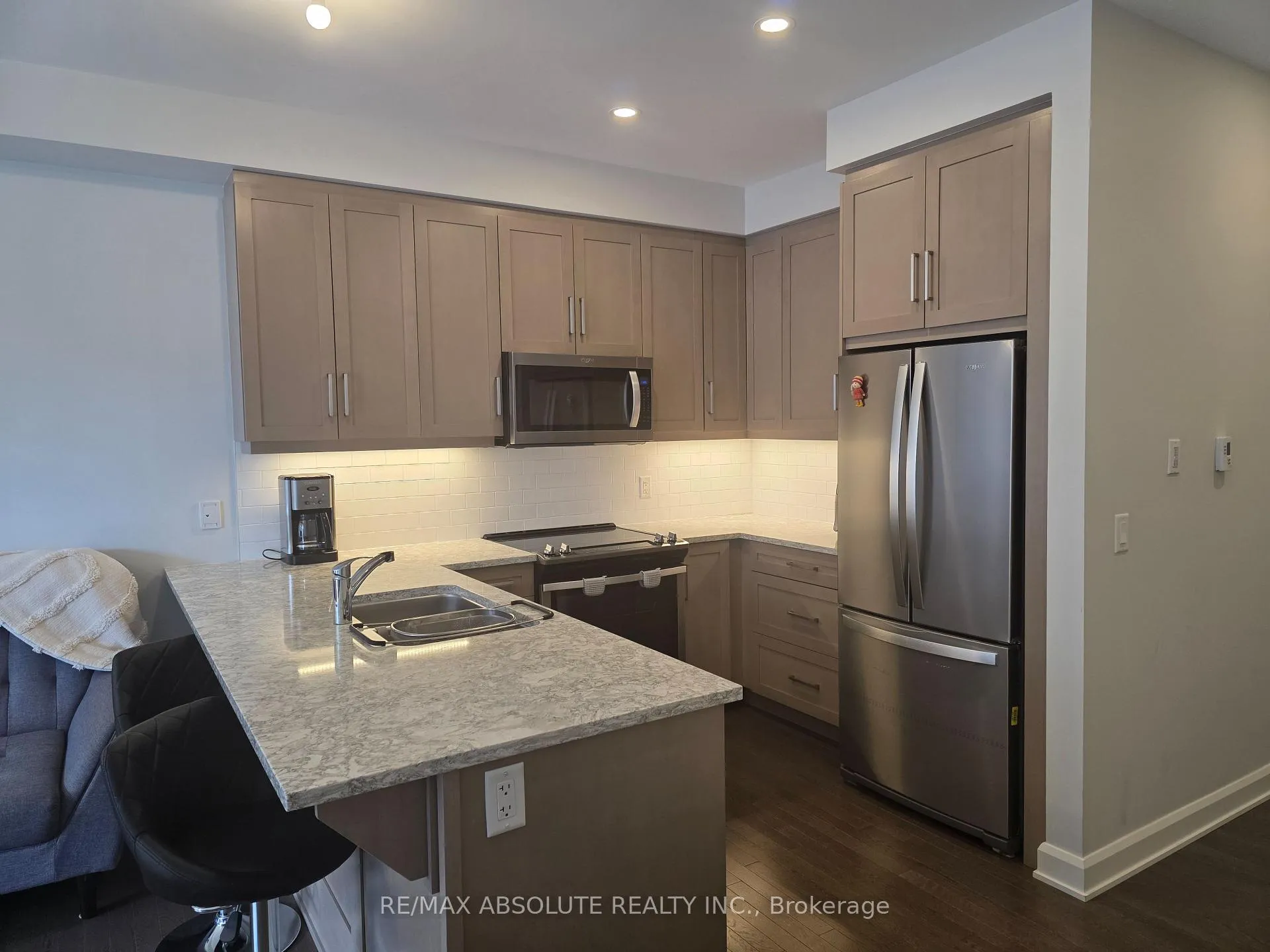 Photo 6 of Unit 203, 160 Boundstone Way, Ottawa, Kanata - Kanata Lakes/Heritage Hills — HOMEH