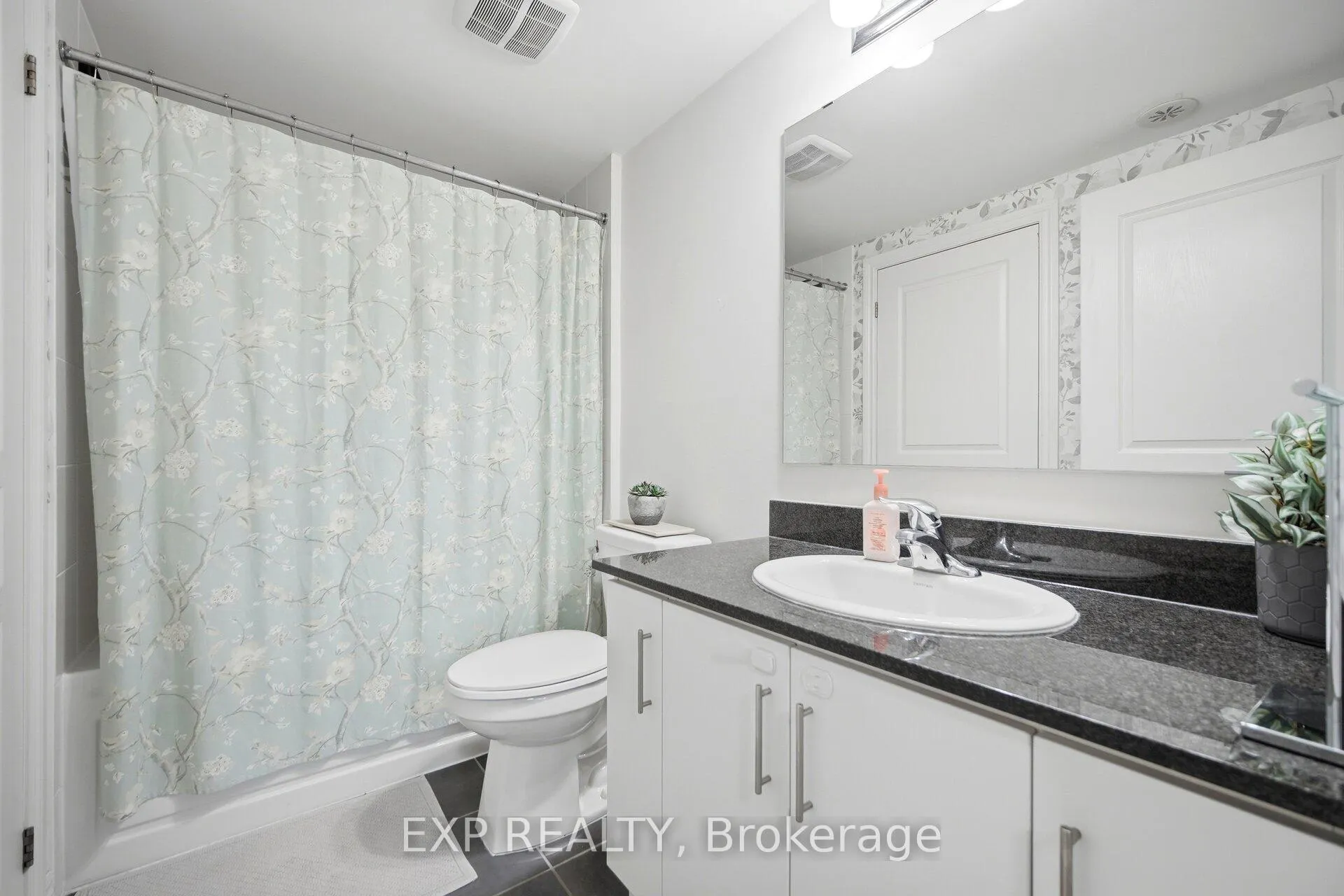 Photo 24 of Unit 2, 110 Caledonia Park Road, Toronto, Corso Italia-Davenport — HOMEH