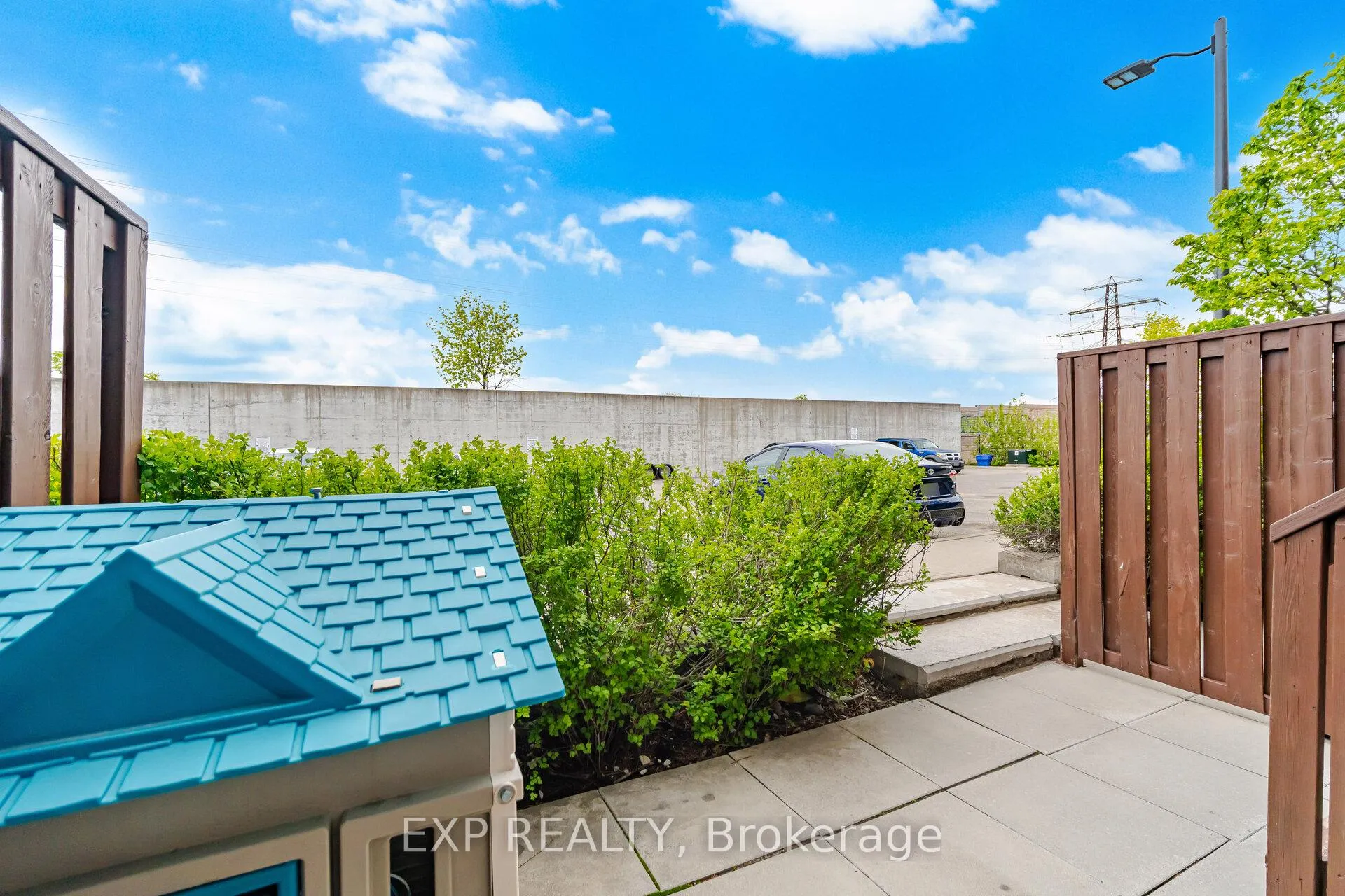 Photo 34 of Unit 2, 110 Caledonia Park Road, Toronto, Corso Italia-Davenport — HOMEH