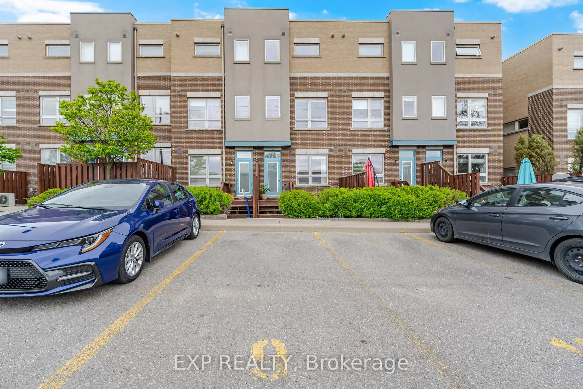 Photo 37 of Unit 2, 110 Caledonia Park Road, Toronto, Corso Italia-Davenport — HOMEH
