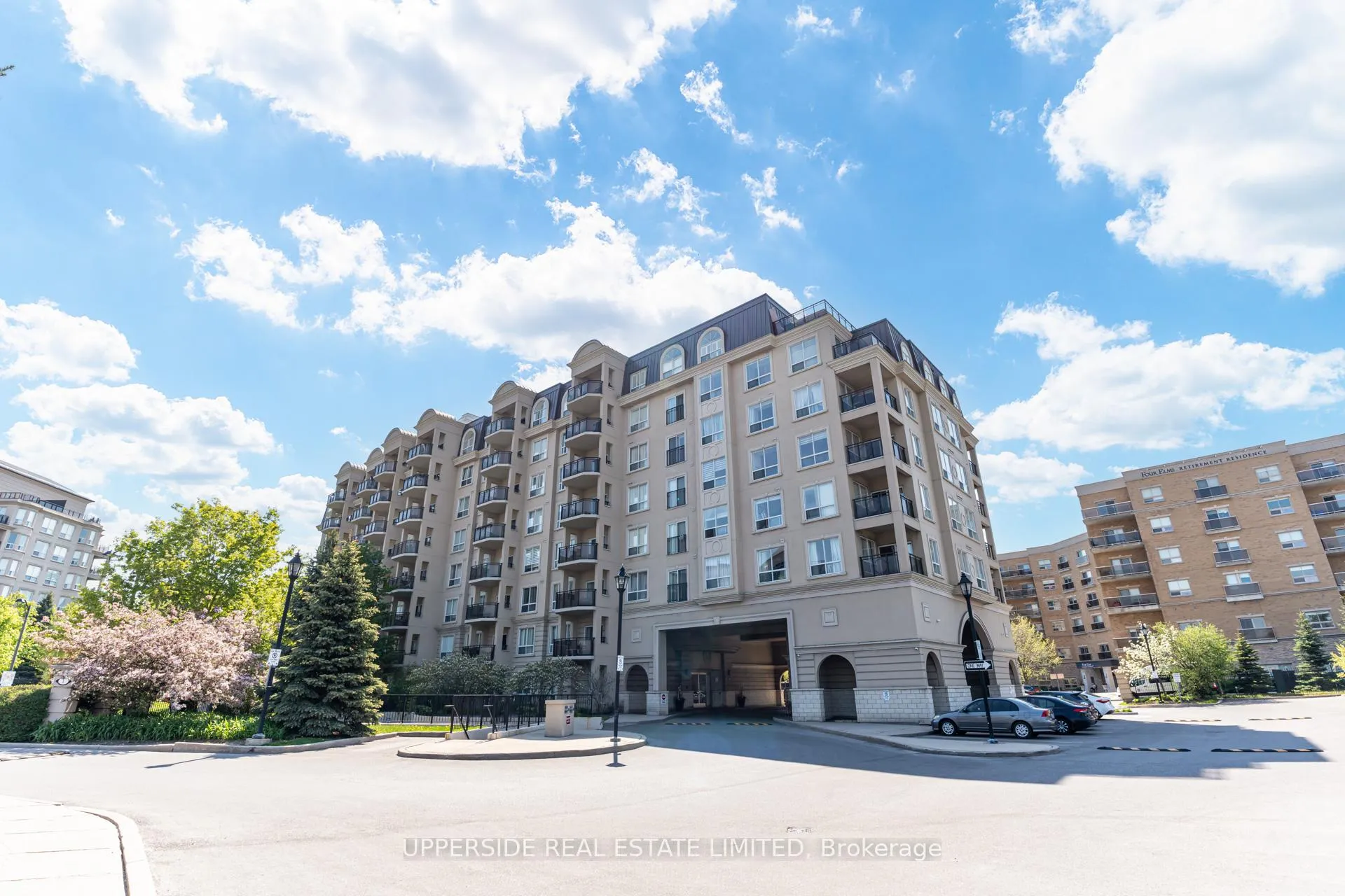 Photo 1 of Unit 405, 1 Maison Parc Court, Vaughan, Lakeview Estates — HOMEH