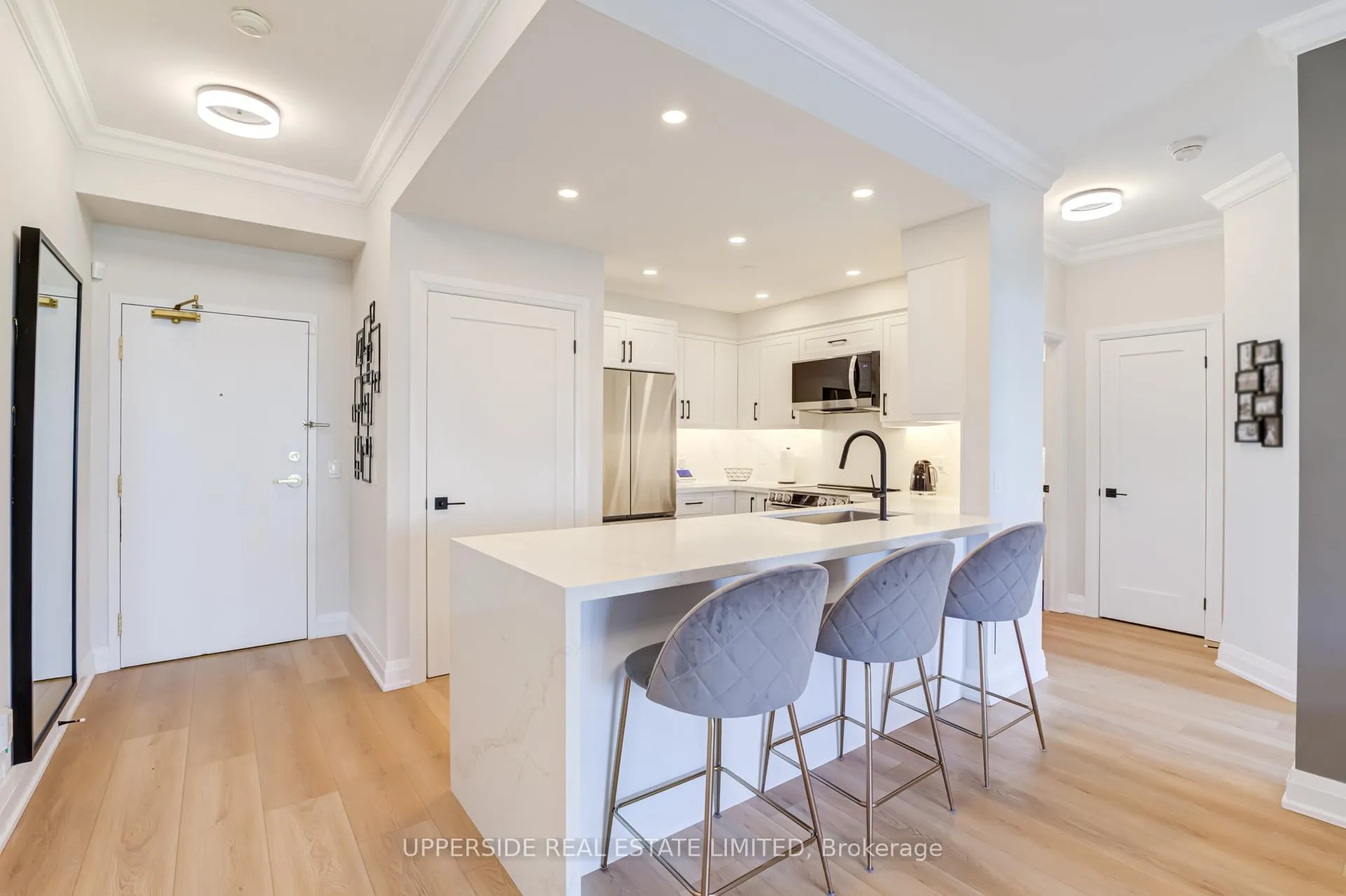 Photo 9 of Unit 405, 1 Maison Parc Court, Vaughan, Lakeview Estates — HOMEH