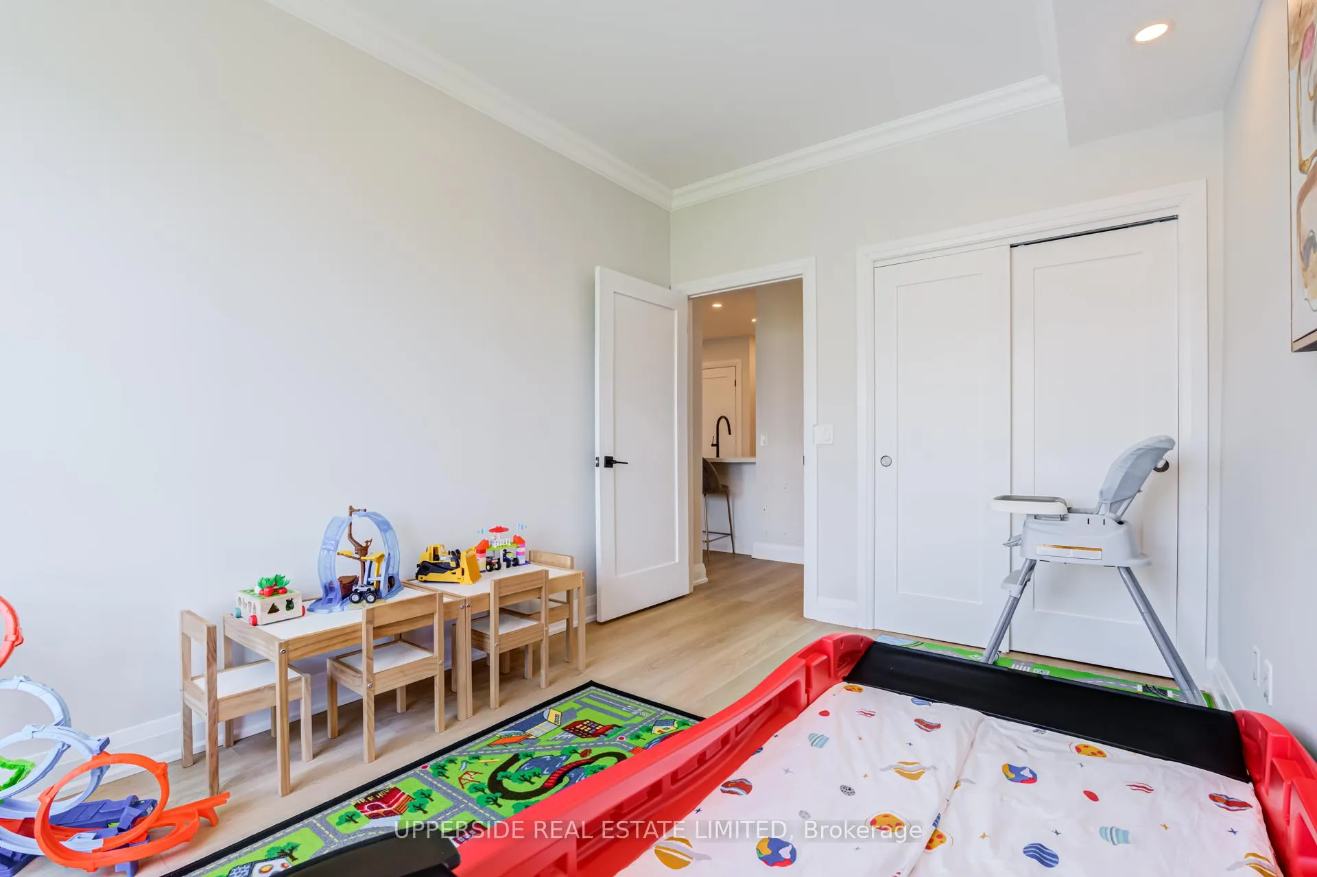 Photo 23 of Unit 405, 1 Maison Parc Court, Vaughan, Lakeview Estates — HOMEH