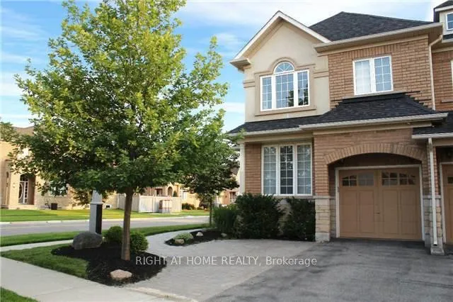 Photo 4 of 412 Creek Path Avenue, Oakville, Bronte — HOMEH