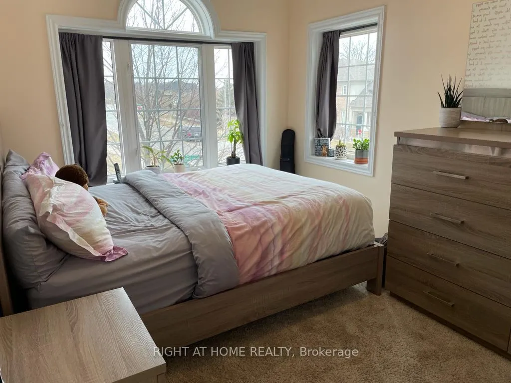 Photo 20 of 412 Creek Path Avenue, Oakville, Bronte — HOMEH