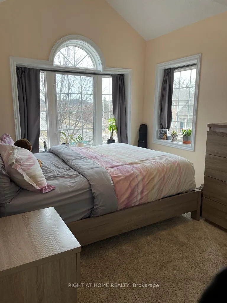 Photo 21 of 412 Creek Path Avenue, Oakville, Bronte — HOMEH
