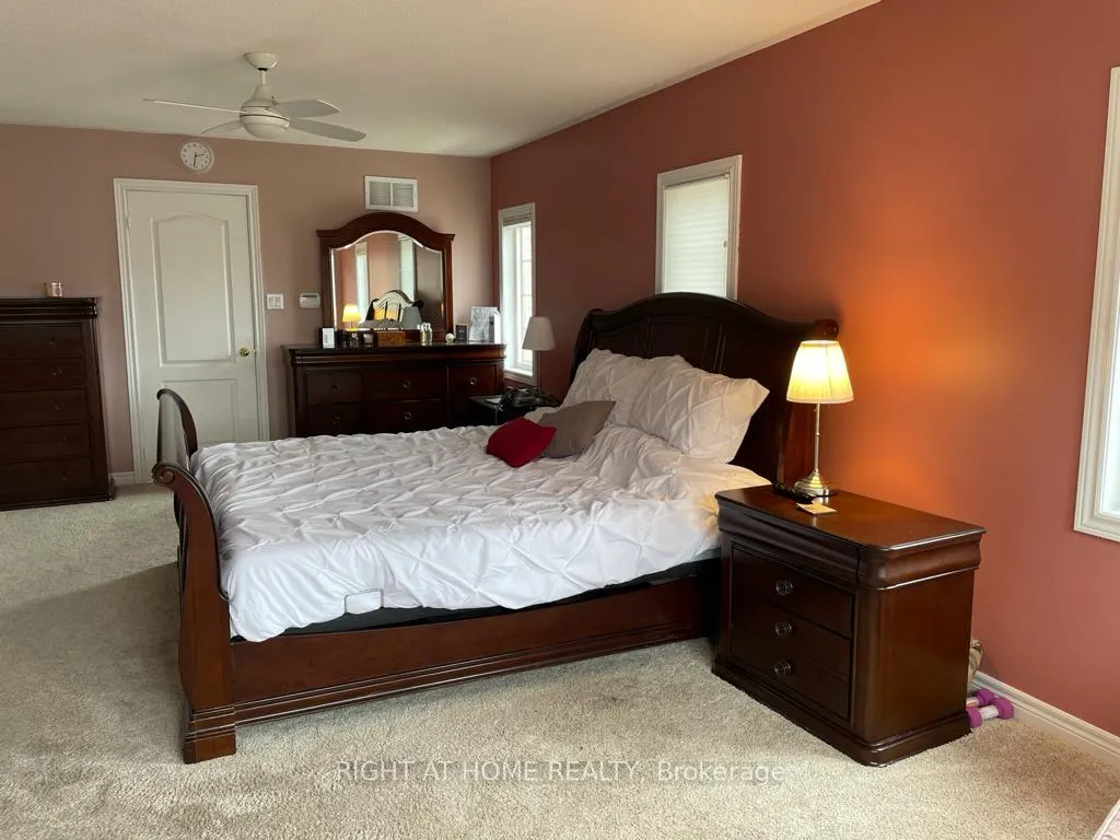 Photo 35 of 412 Creek Path Avenue, Oakville, Bronte — HOMEH