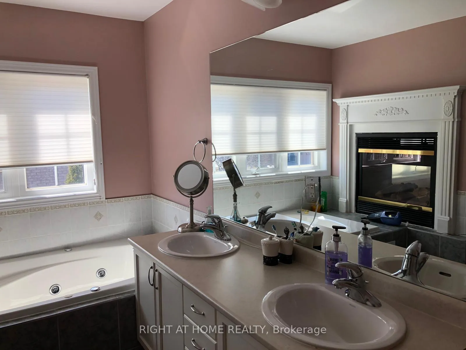 Photo 37 of 412 Creek Path Avenue, Oakville, Bronte — HOMEH