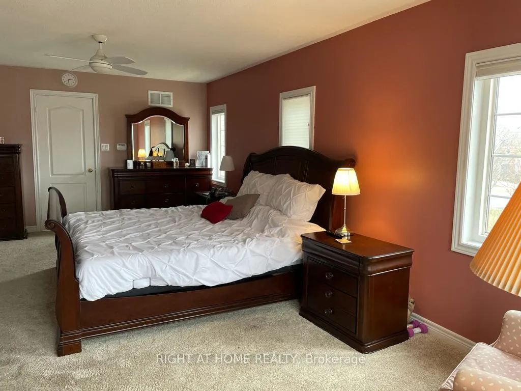 Photo 42 of 412 Creek Path Avenue, Oakville, Bronte — HOMEH