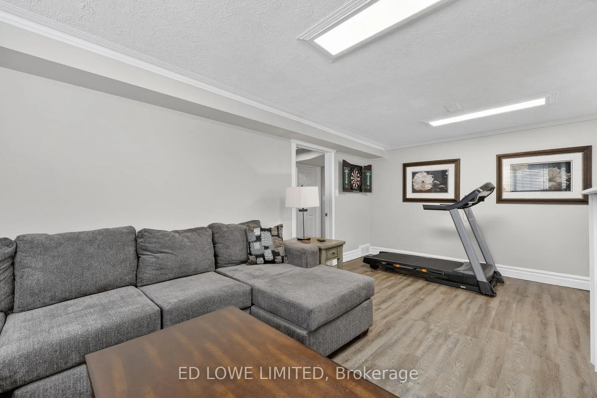 Photo 28 of 7 Howard Crescent, Barrie, Wellington — HOMEH