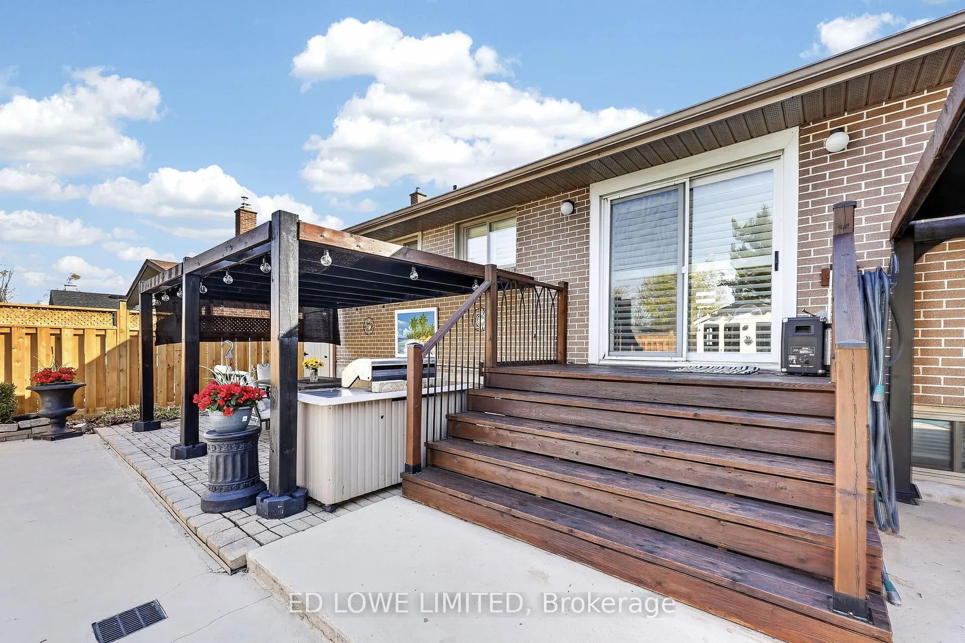 Photo 37 of 7 Howard Crescent, Barrie, Wellington — HOMEH