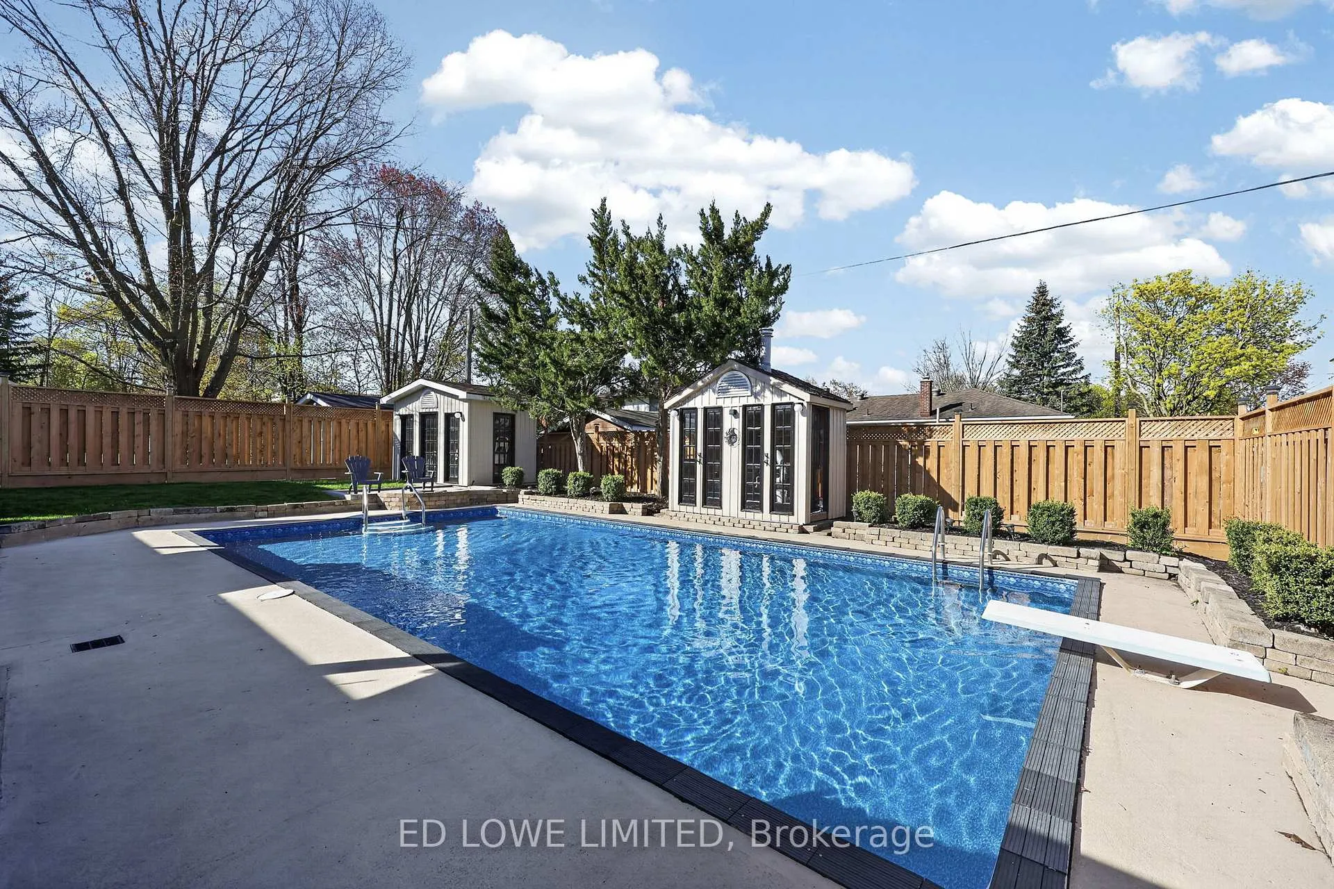 Photo 43 of 7 Howard Crescent, Barrie, Wellington — HOMEH