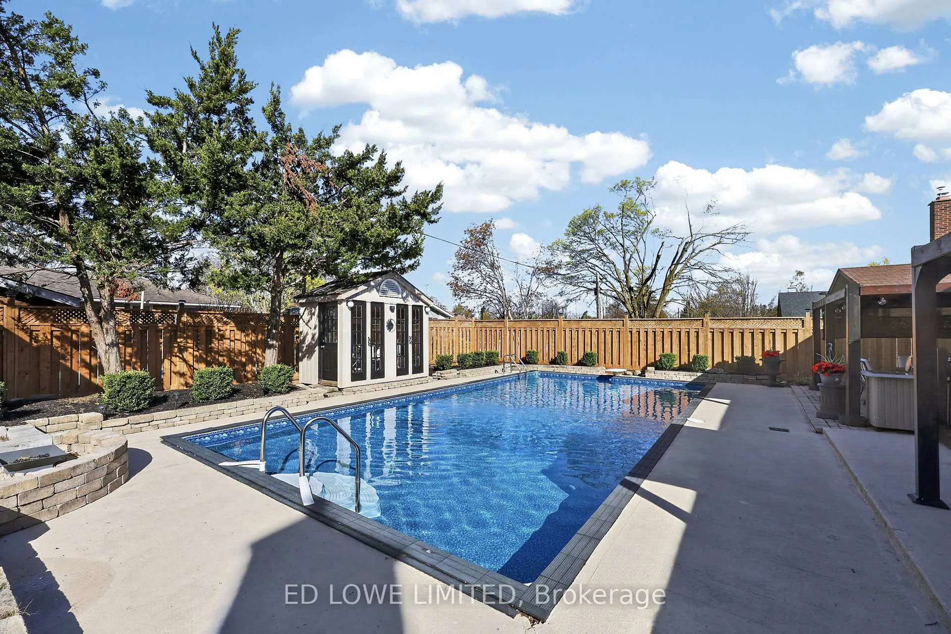 Photo 47 of 7 Howard Crescent, Barrie, Wellington — HOMEH