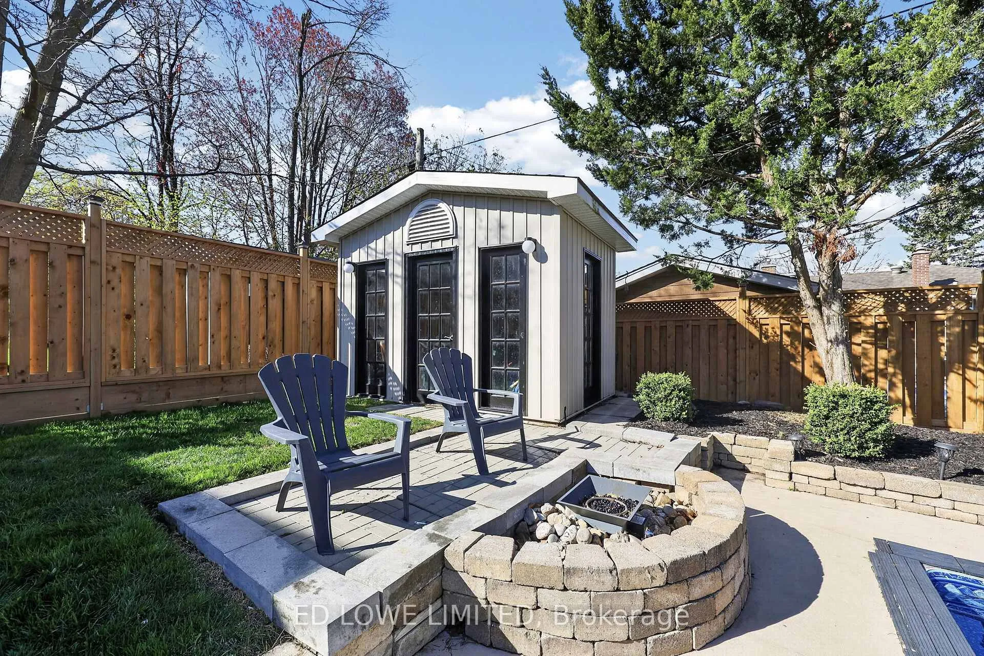 Photo 48 of 7 Howard Crescent, Barrie, Wellington — HOMEH