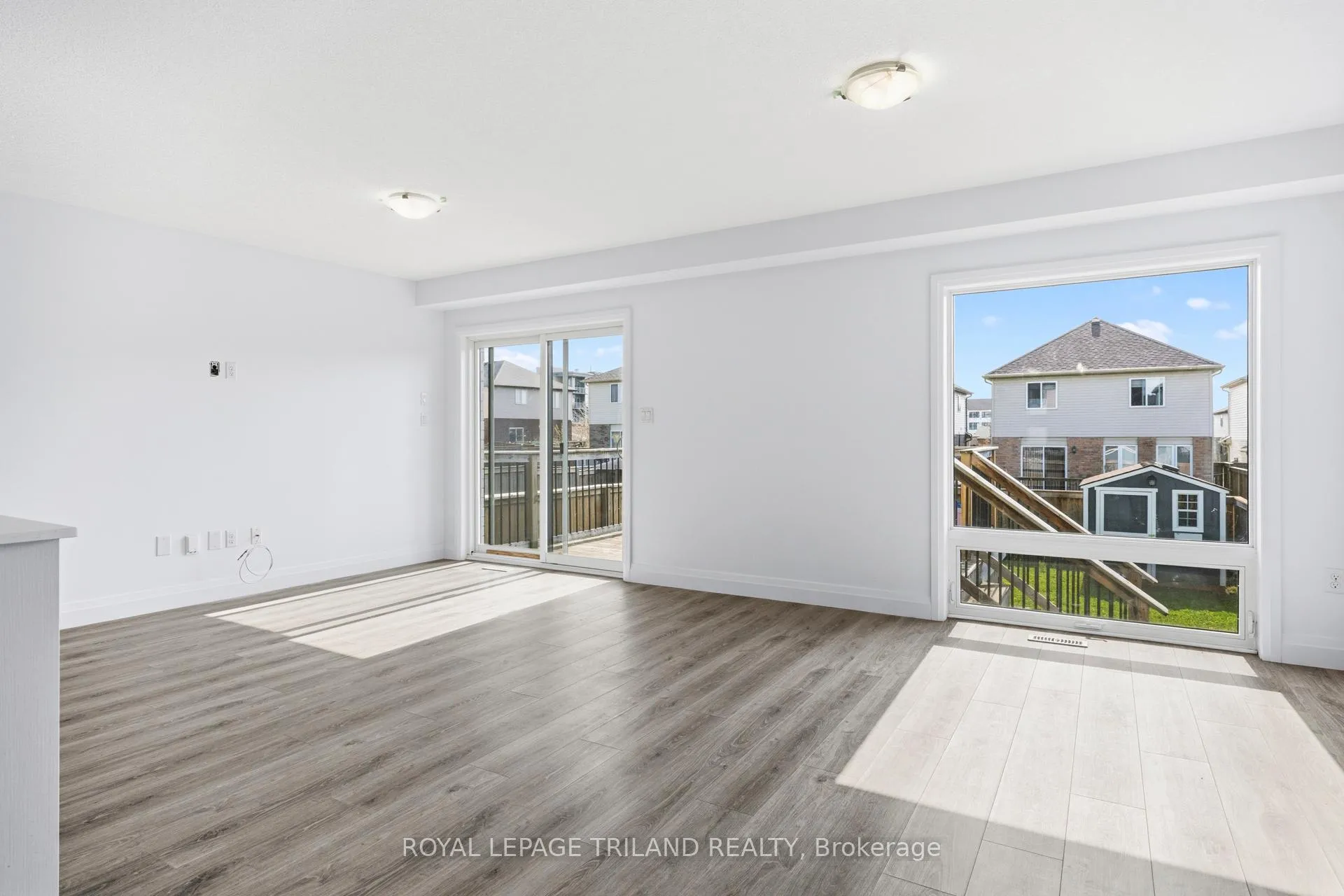 Photo 8 of 1994 Foxridge Crescent, London, North S — HOMEH