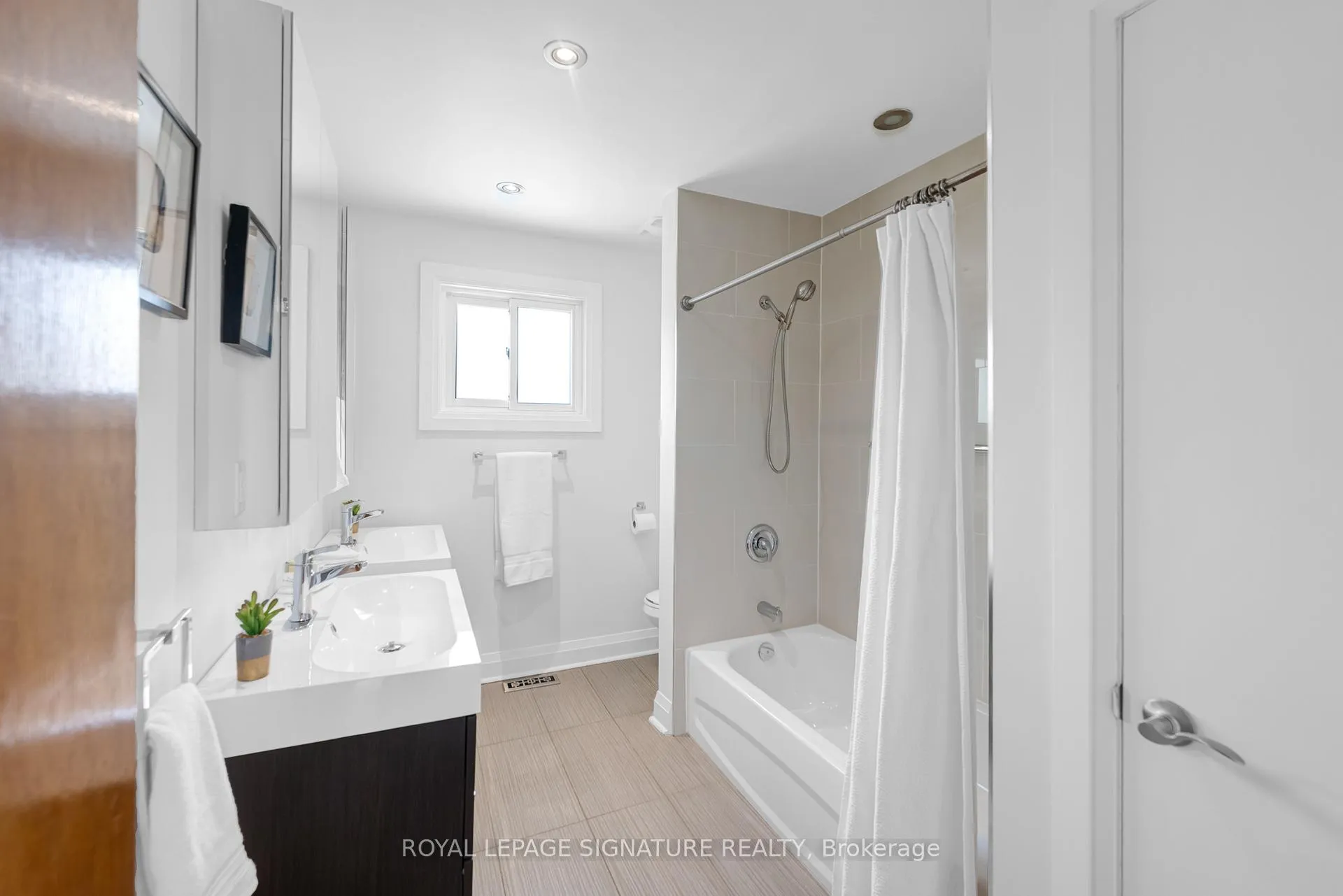 Photo 18 of 6 Munford Crescent, Toronto, O'Connor-Parkview — HOMEH