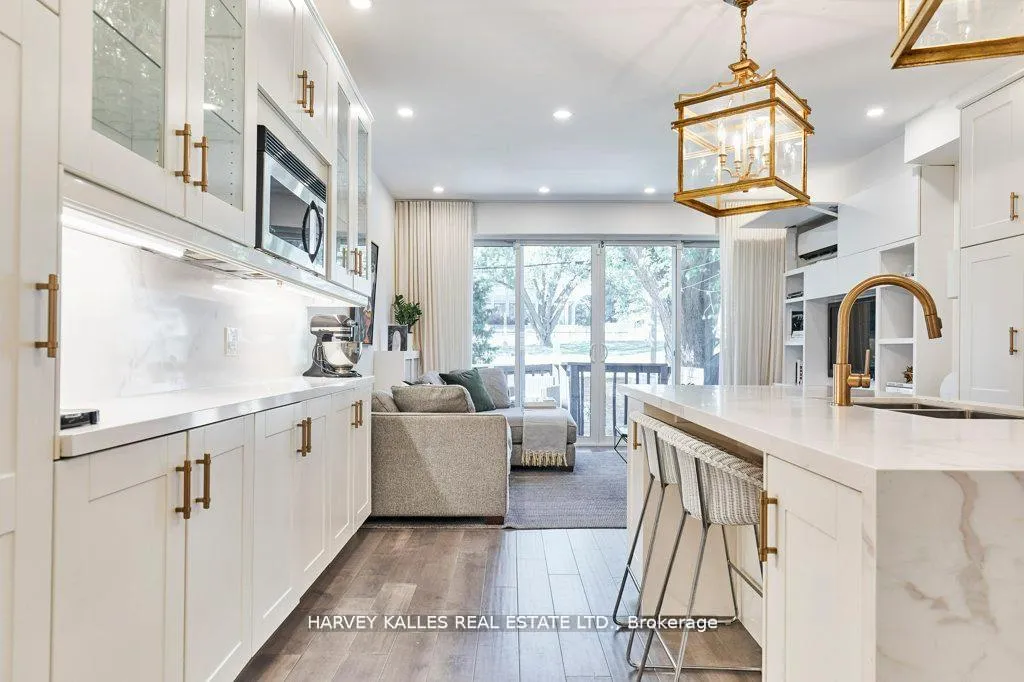 Photo 5 of 96 Balmoral Avenue, Toronto, Yonge-St. Clair — HOMEH