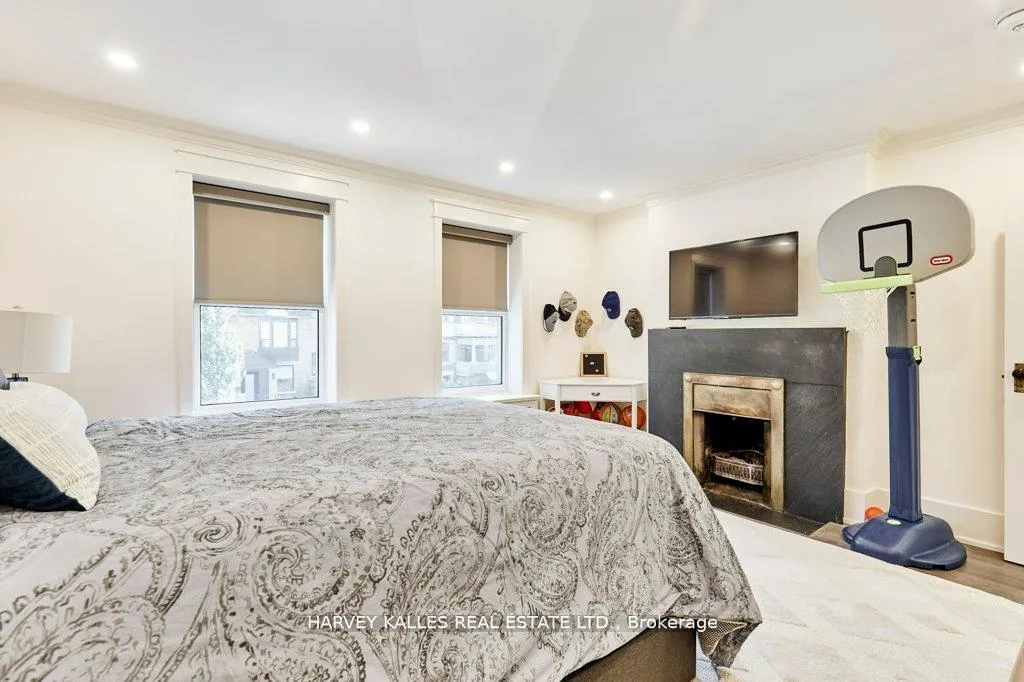 Photo 11 of 96 Balmoral Avenue, Toronto, Yonge-St. Clair — HOMEH