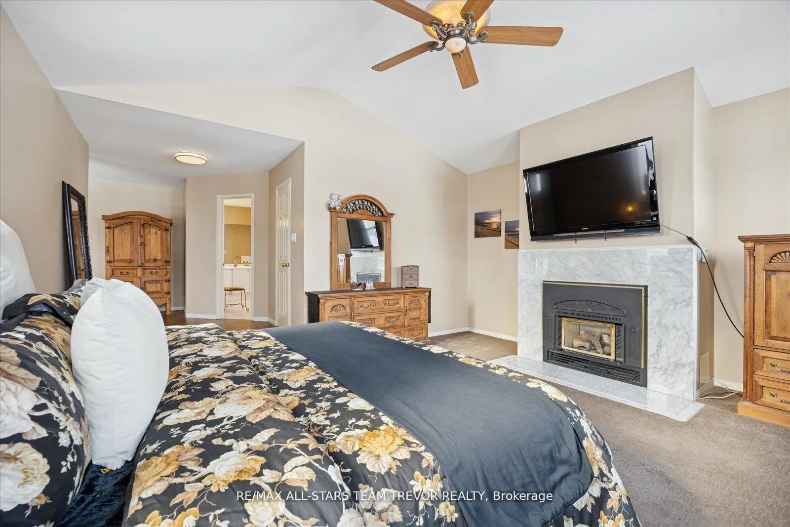 Photo 22 of 22 Chartwell Crescent, Georgina, Keswick North — HOMEH