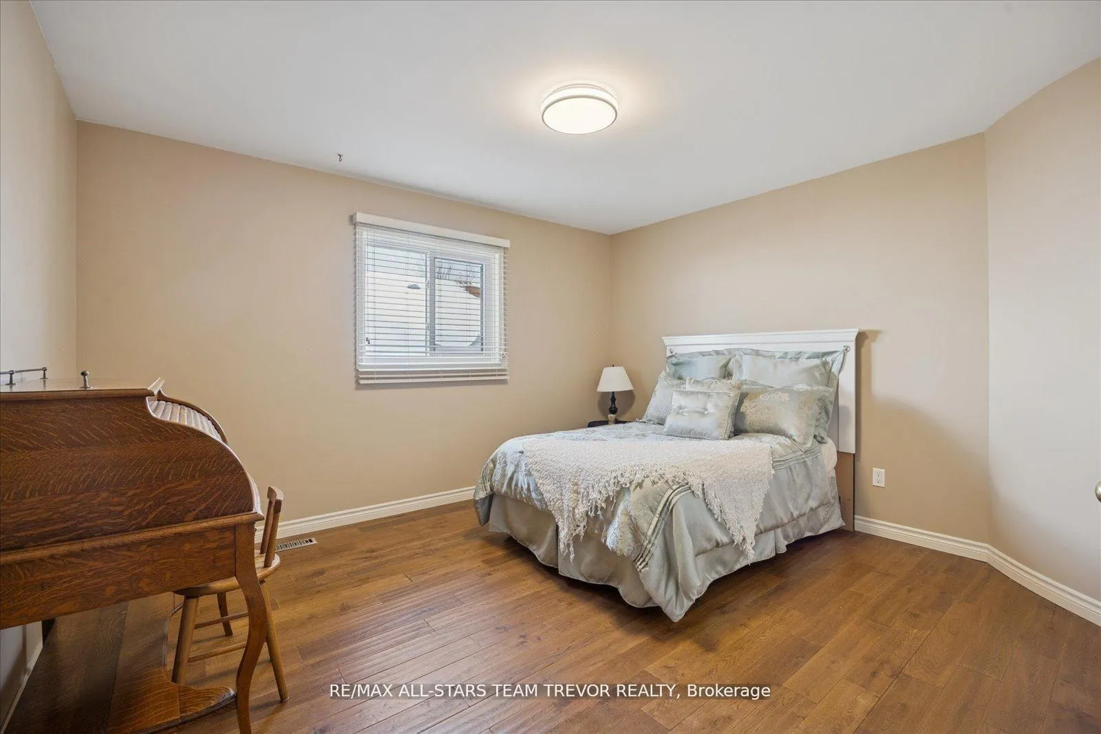 Photo 29 of 22 Chartwell Crescent, Georgina, Keswick North — HOMEH