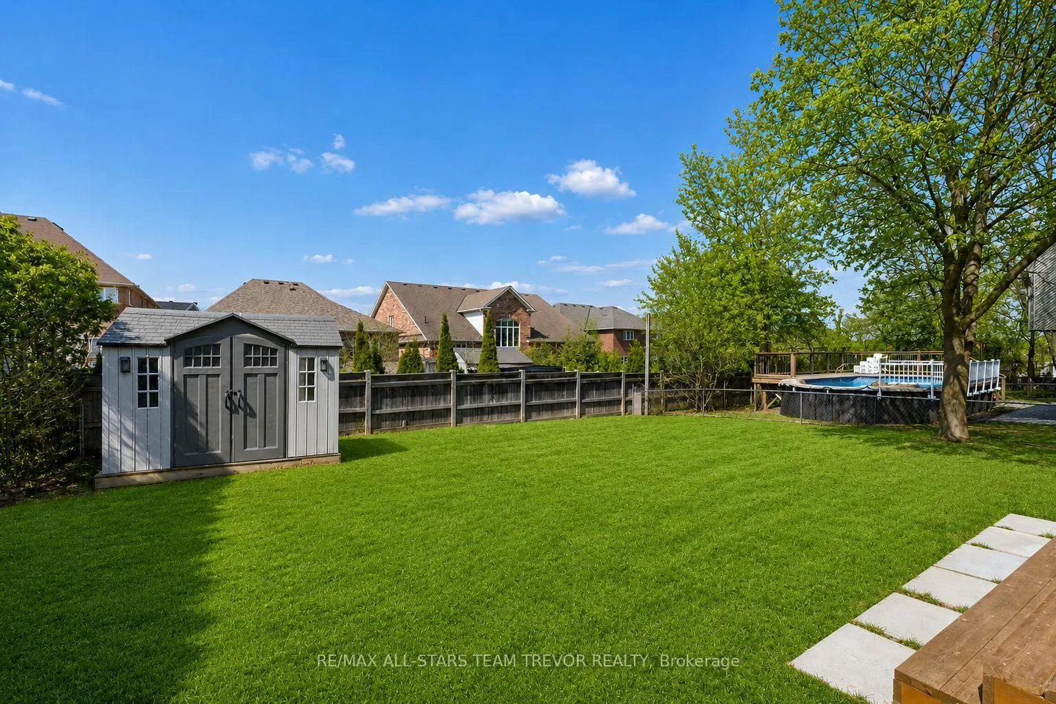 Photo 42 of 22 Chartwell Crescent, Georgina, Keswick North — HOMEH