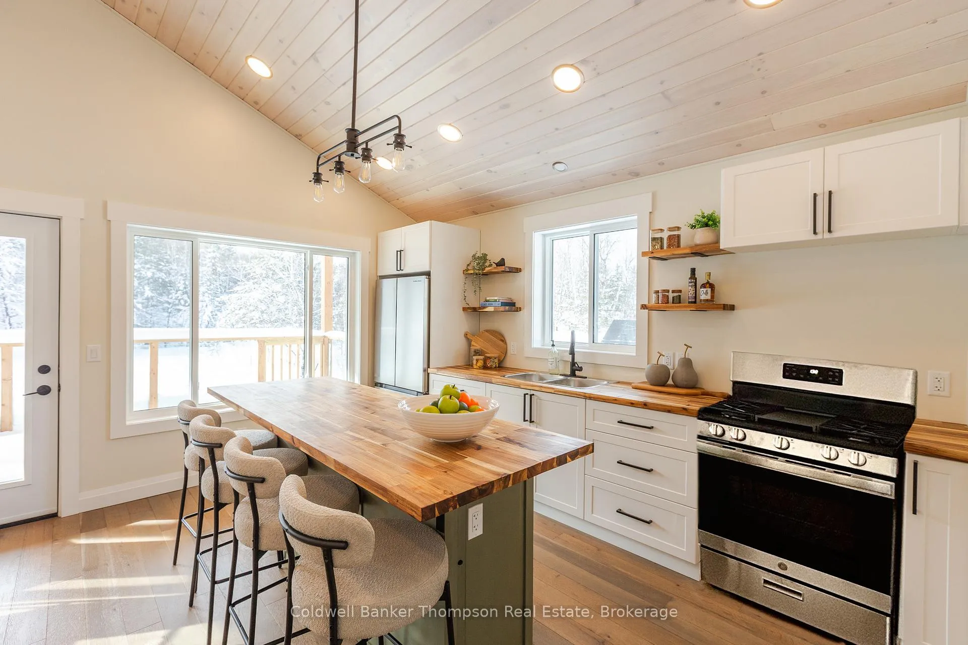 Photo 8 of 255 Eighth Avenue, McMurrich/Monteith, Sprucedale — HOMEH