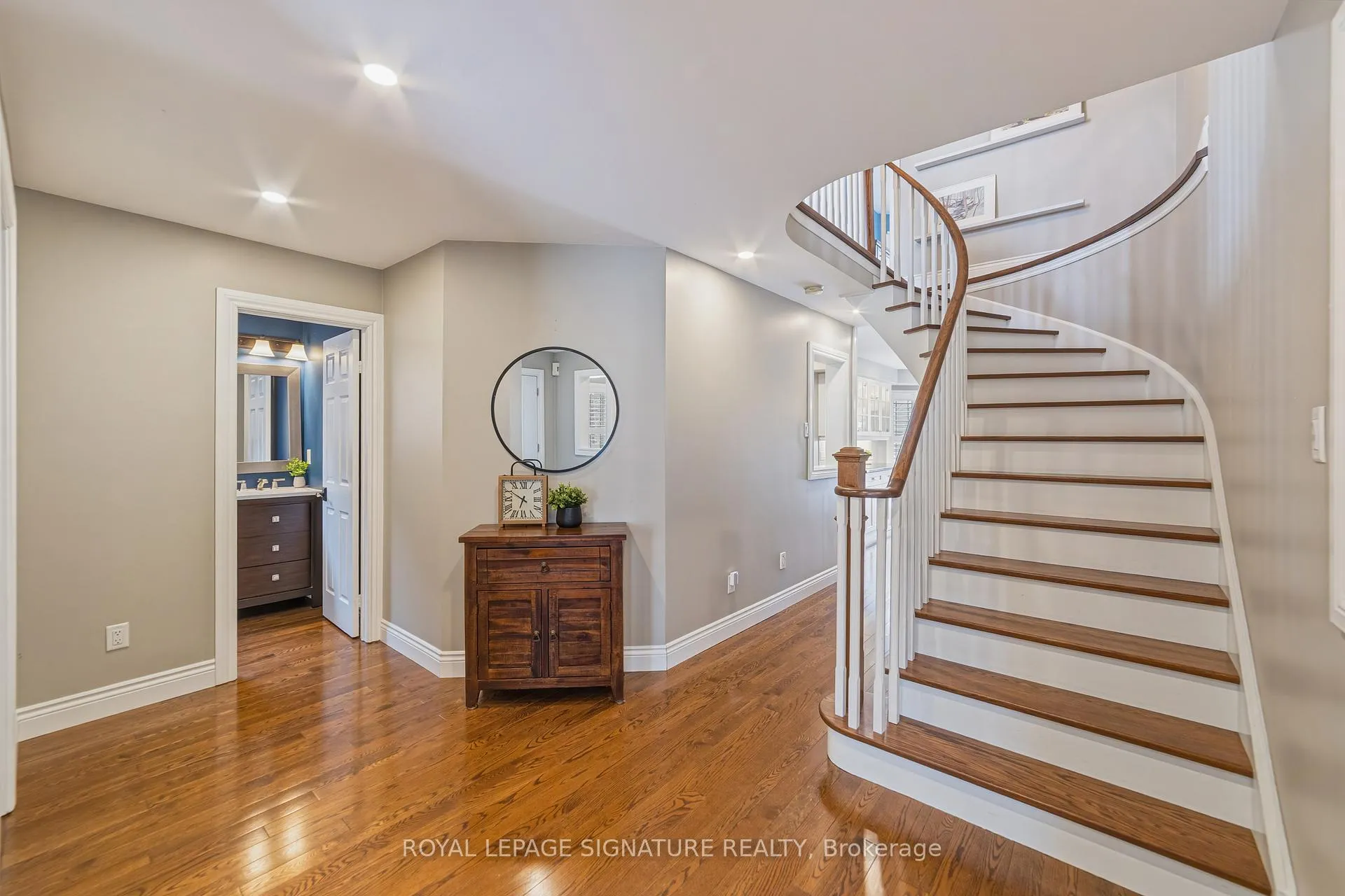 Photo 3 of 26 Nazer Street, Halton Hills, Georgetown — HOMEH