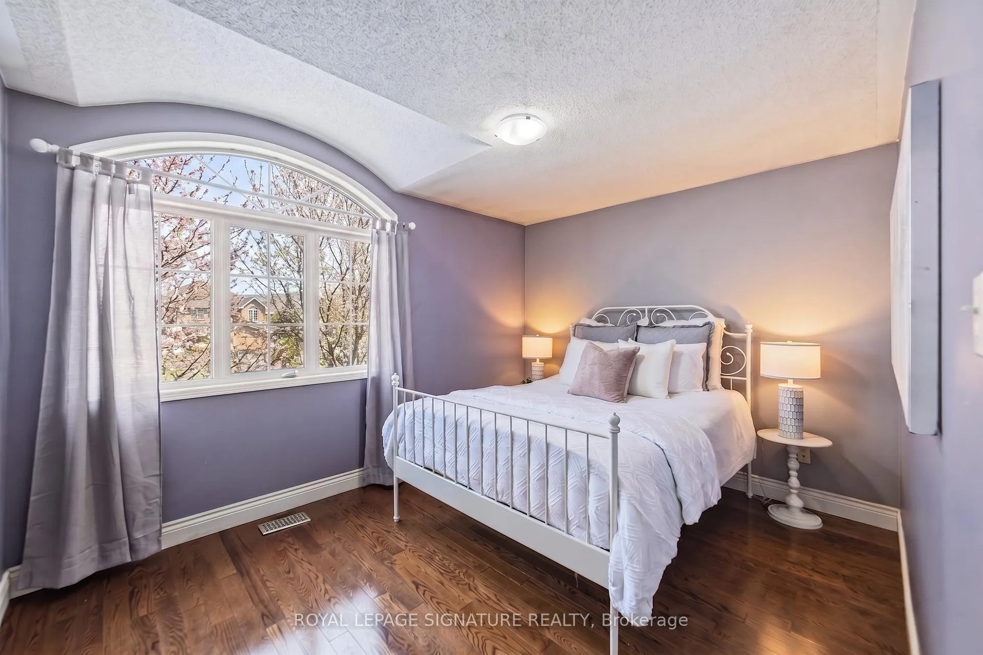 Photo 23 of 26 Nazer Street, Halton Hills, Georgetown — HOMEH