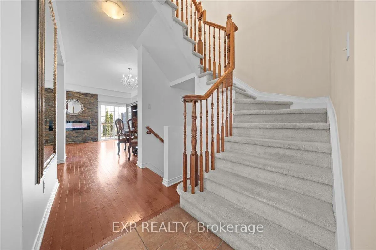 Photo 5 of 628 Pepperville Crescent, Ottawa, Kanata - Emerald Meadows/Trailwest — HOMEH