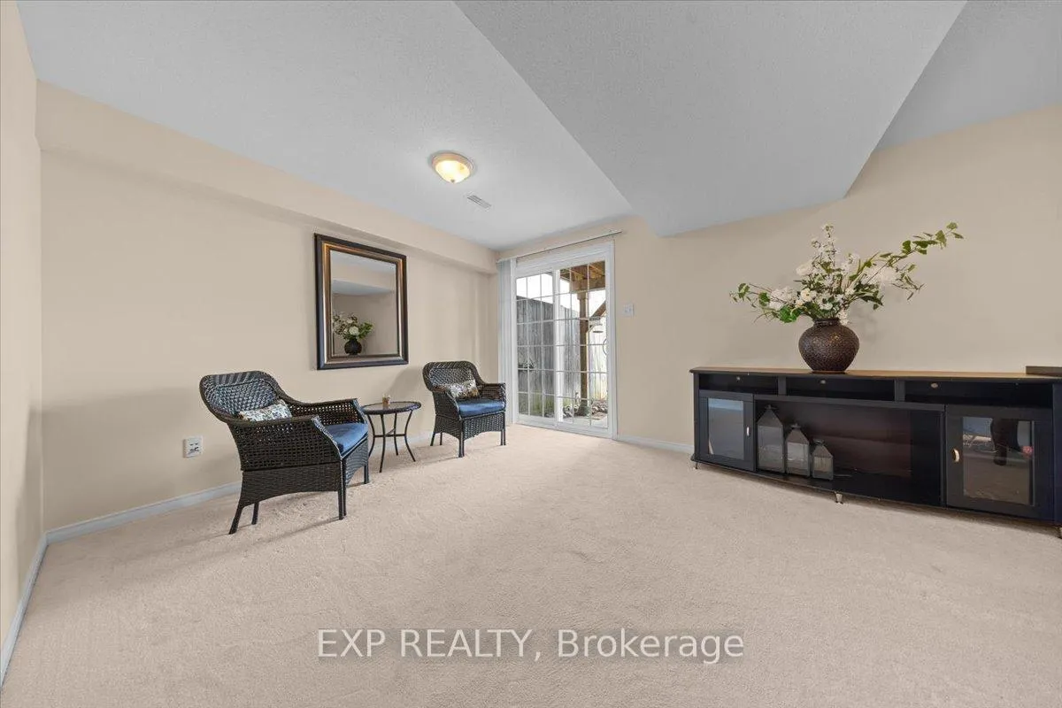 Photo 21 of 628 Pepperville Crescent, Ottawa, Kanata - Emerald Meadows/Trailwest — HOMEH