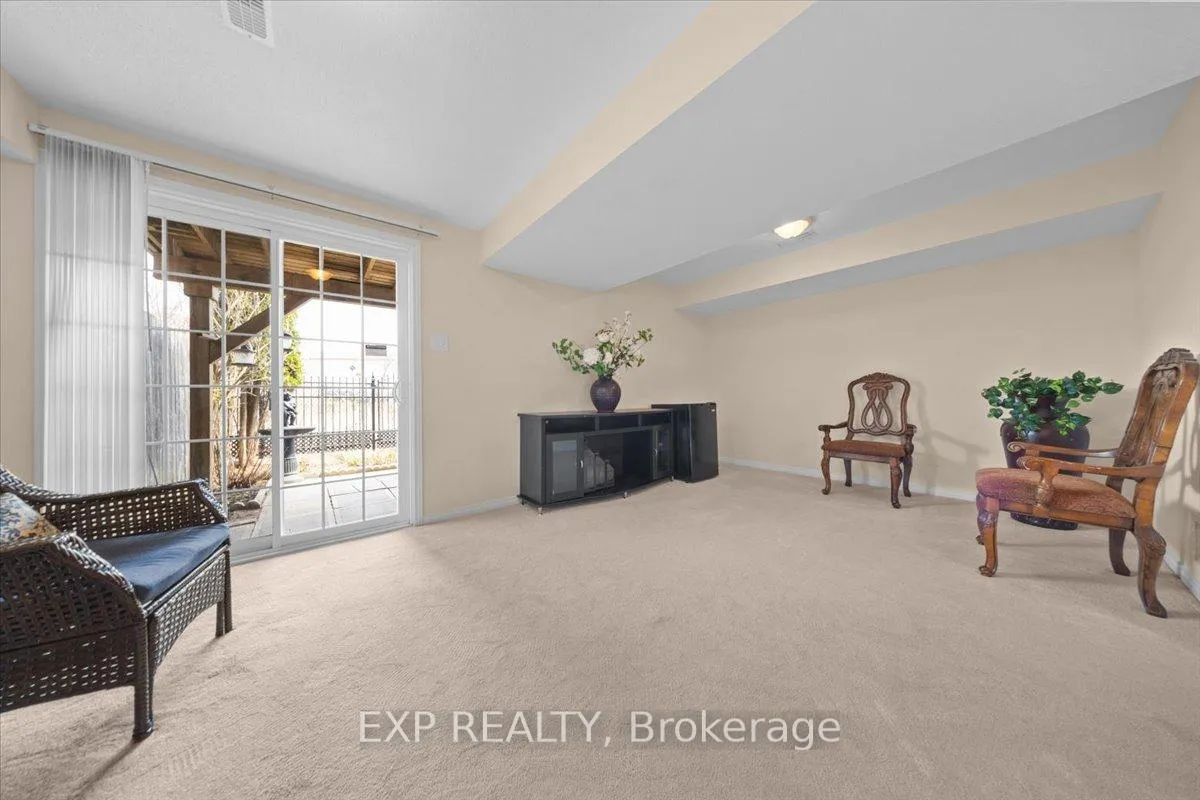 Photo 22 of 628 Pepperville Crescent, Ottawa, Kanata - Emerald Meadows/Trailwest — HOMEH