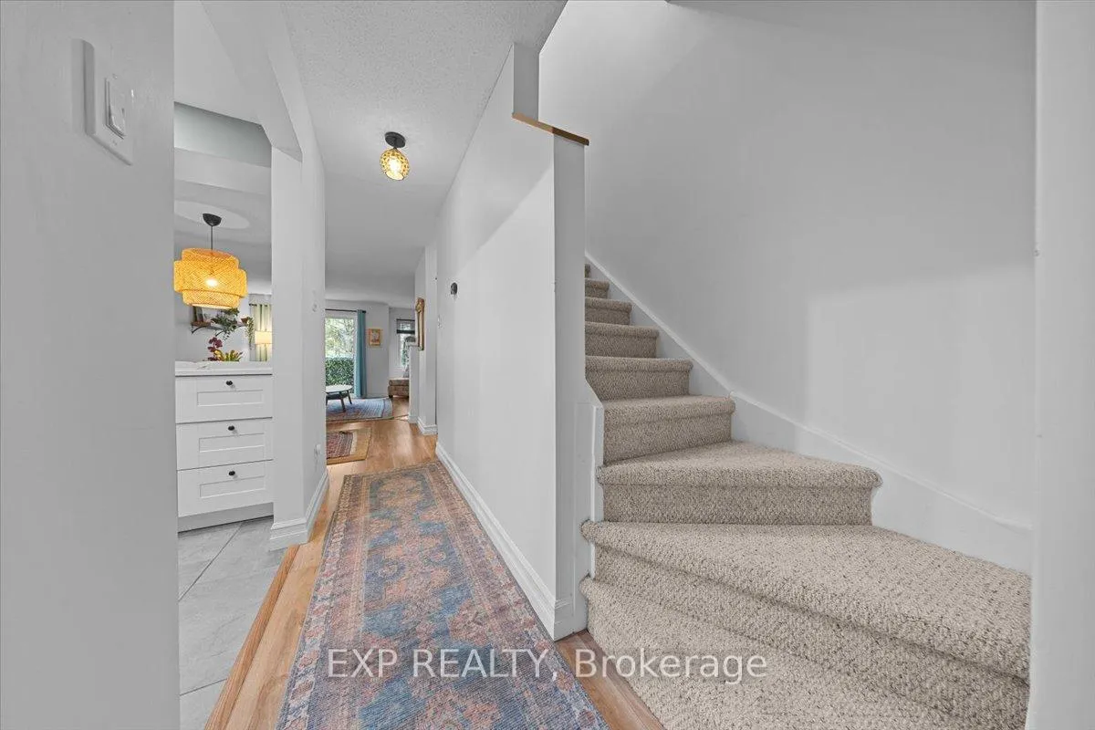 Photo 14 of 49 Crispin Private, Ottawa, Manor Park — HOMEH