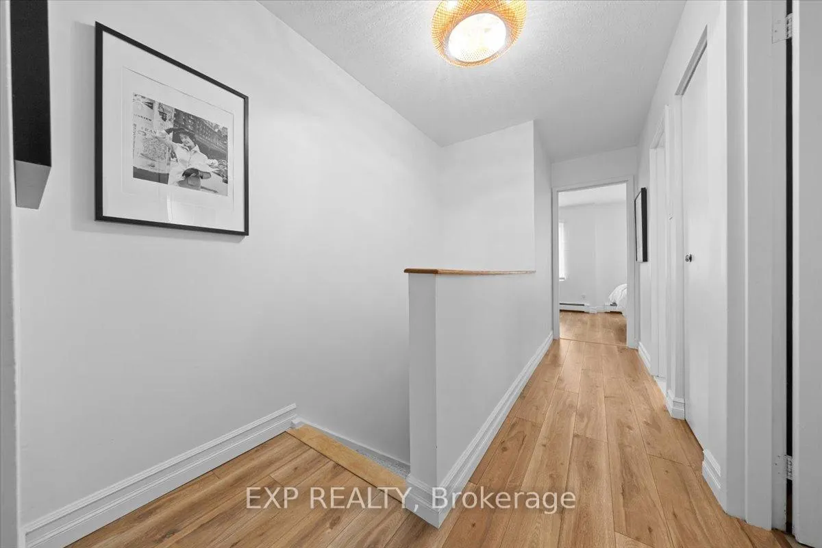 Photo 15 of 49 Crispin Private, Ottawa, Manor Park — HOMEH