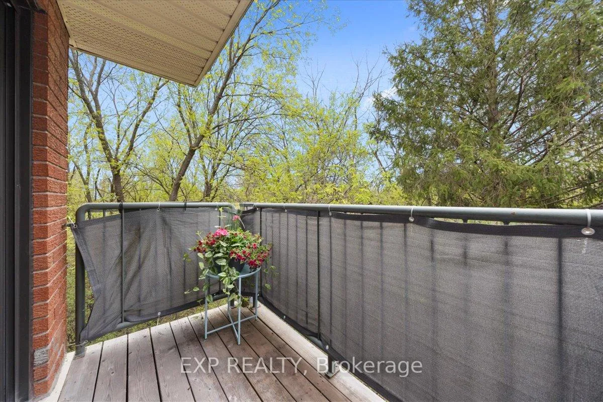 Photo 21 of 49 Crispin Private, Ottawa, Manor Park — HOMEH