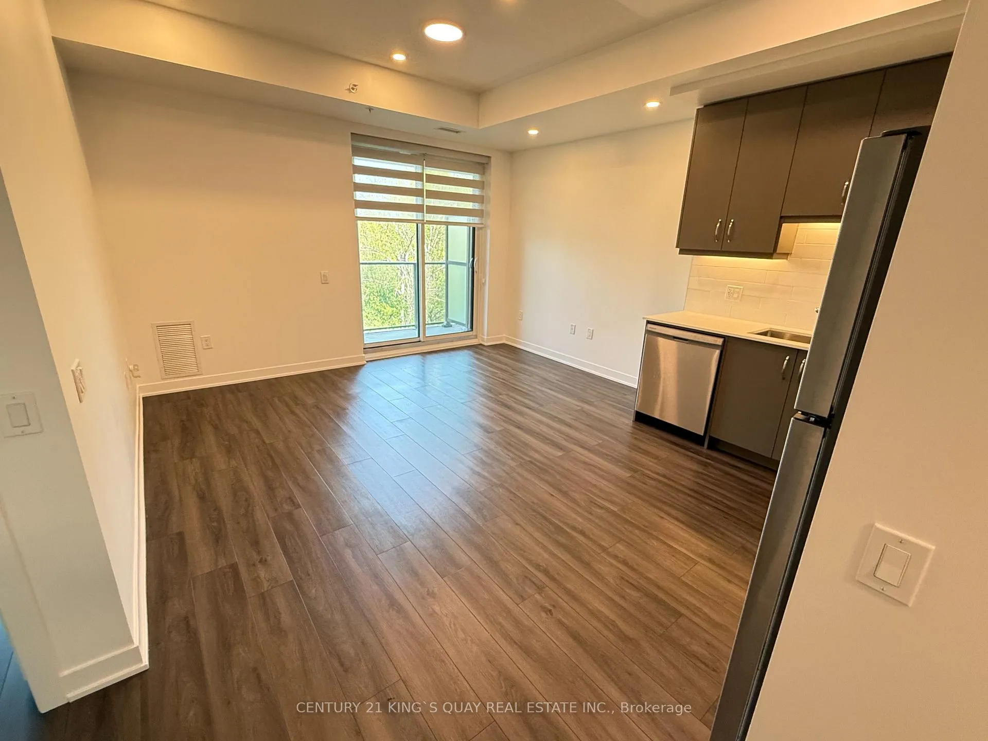 Photo 8 of Unit 305, 385 Arctic Red Drive, Oshawa, Windfields — HOMEH