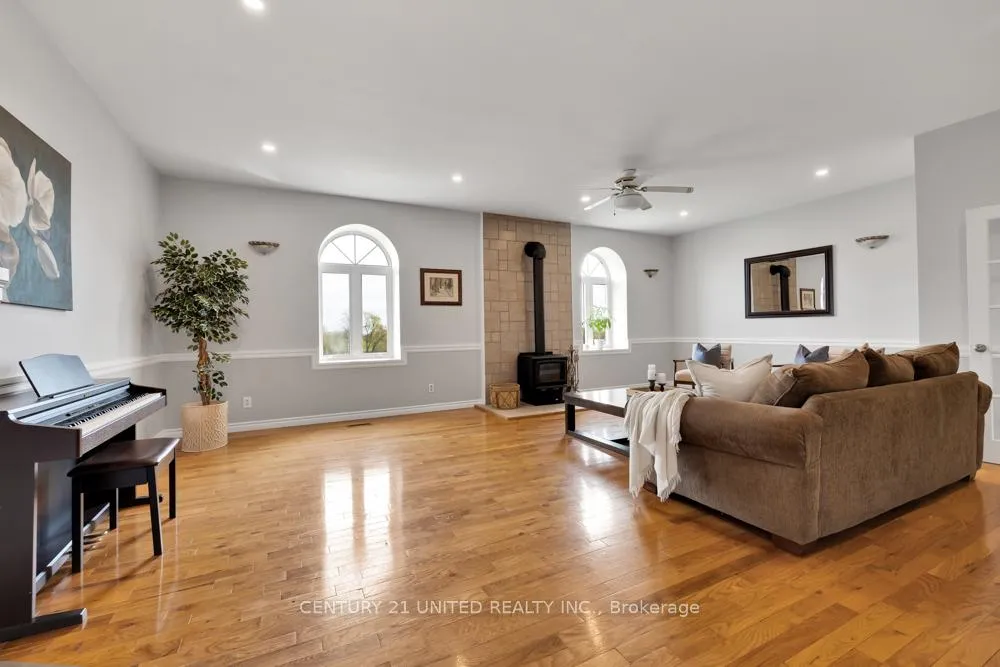 Photo 12 of 872 Sharpe Line, Cavan Monaghan, Cavan Twp — HOMEH