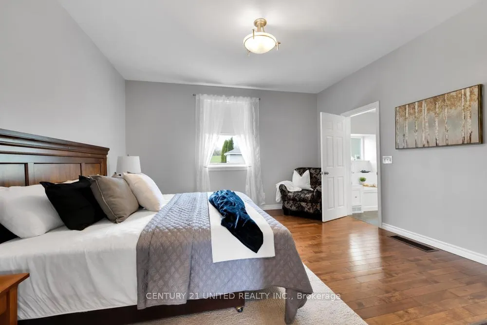 Photo 22 of 872 Sharpe Line, Cavan Monaghan, Cavan Twp — HOMEH