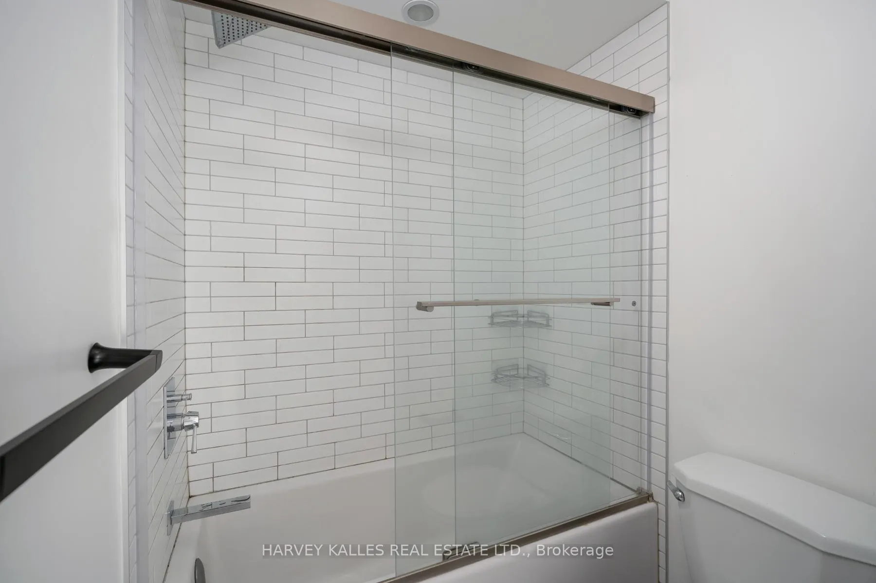 Photo 20 of 38 Alameda Avenue, Toronto, Oakwood Village — HOMEH