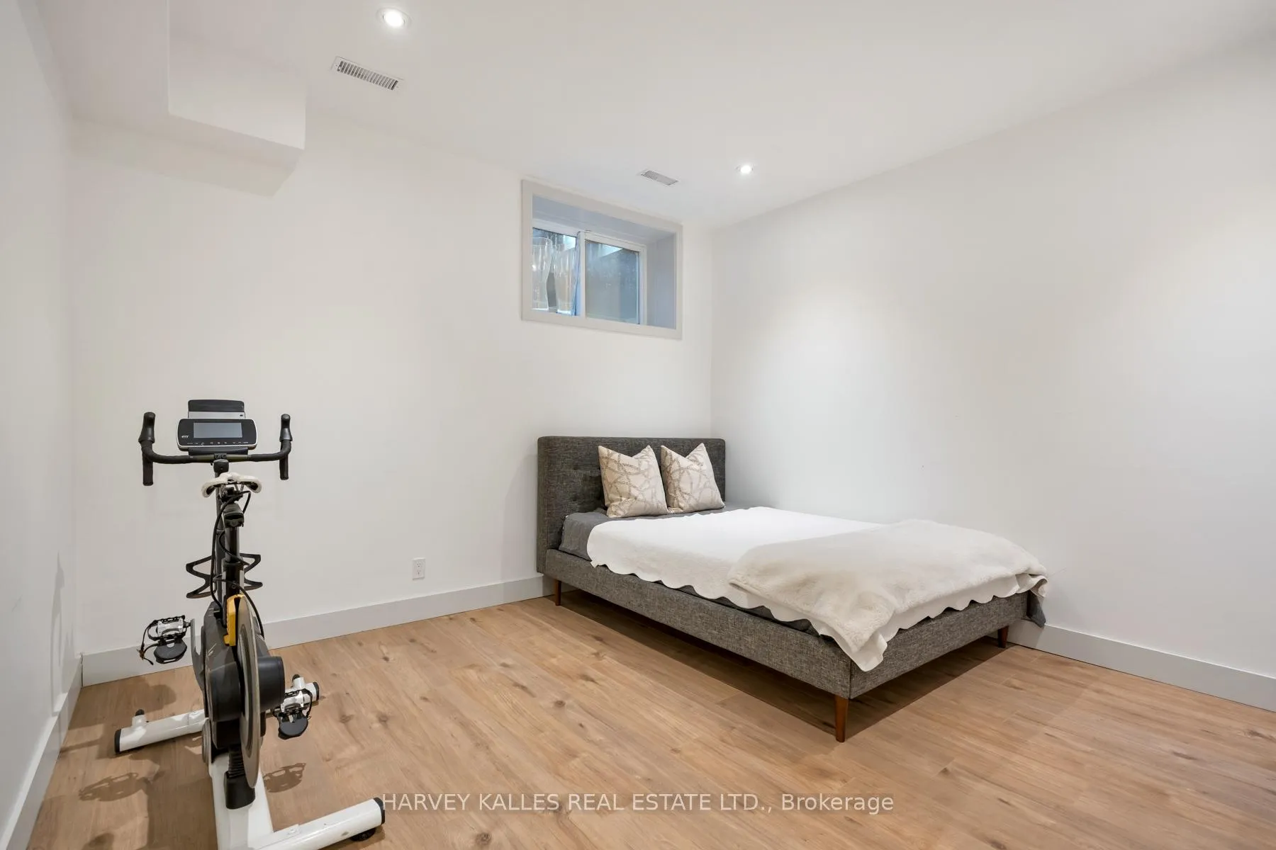 Photo 34 of 38 Alameda Avenue, Toronto, Oakwood Village — HOMEH