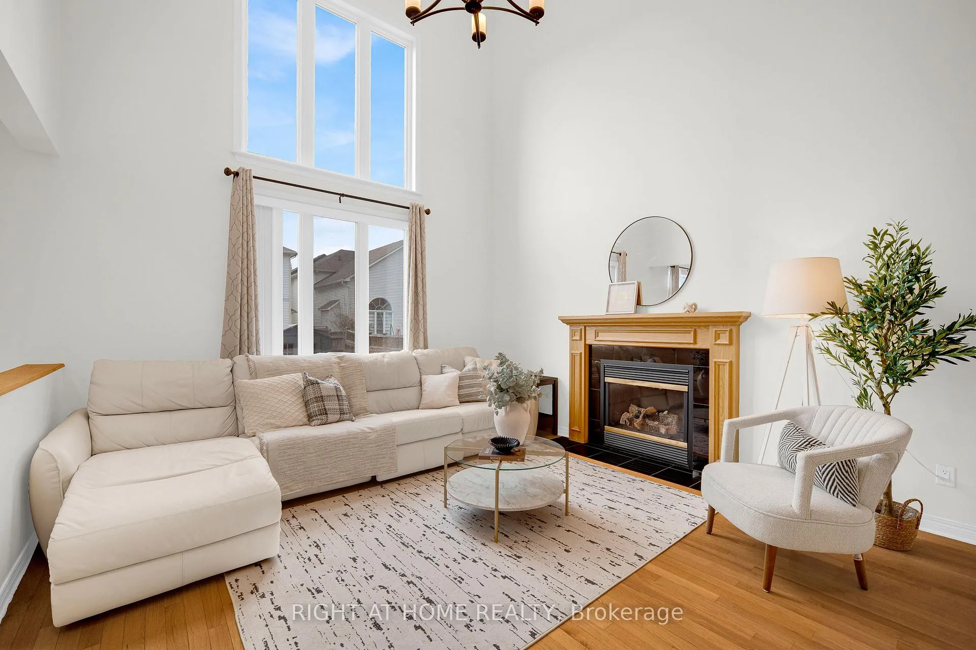Photo 11 of 27 Knowlton Drive, Ottawa, Barrhaven East — HOMEH