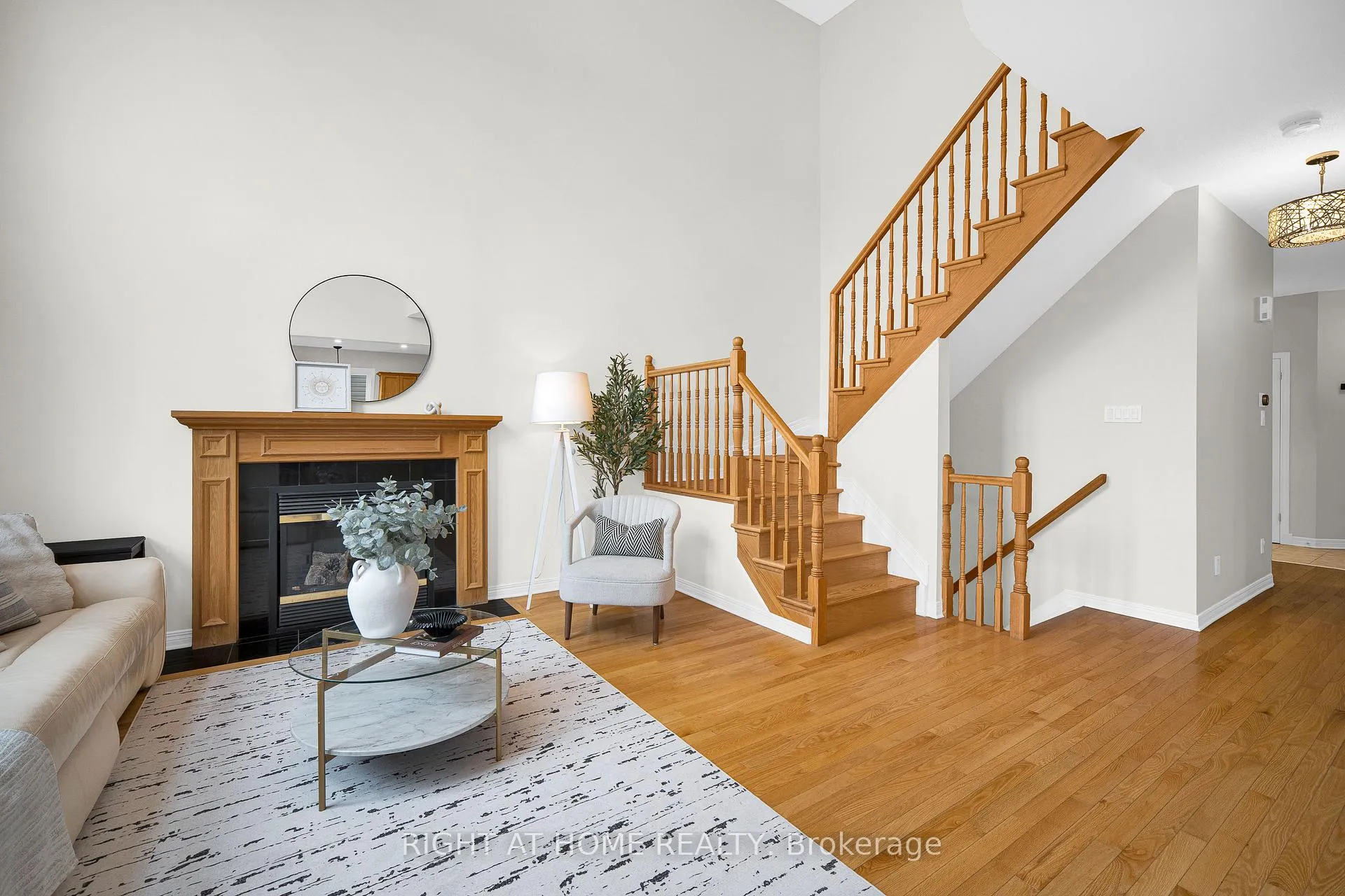Photo 12 of 27 Knowlton Drive, Ottawa, Barrhaven East — HOMEH