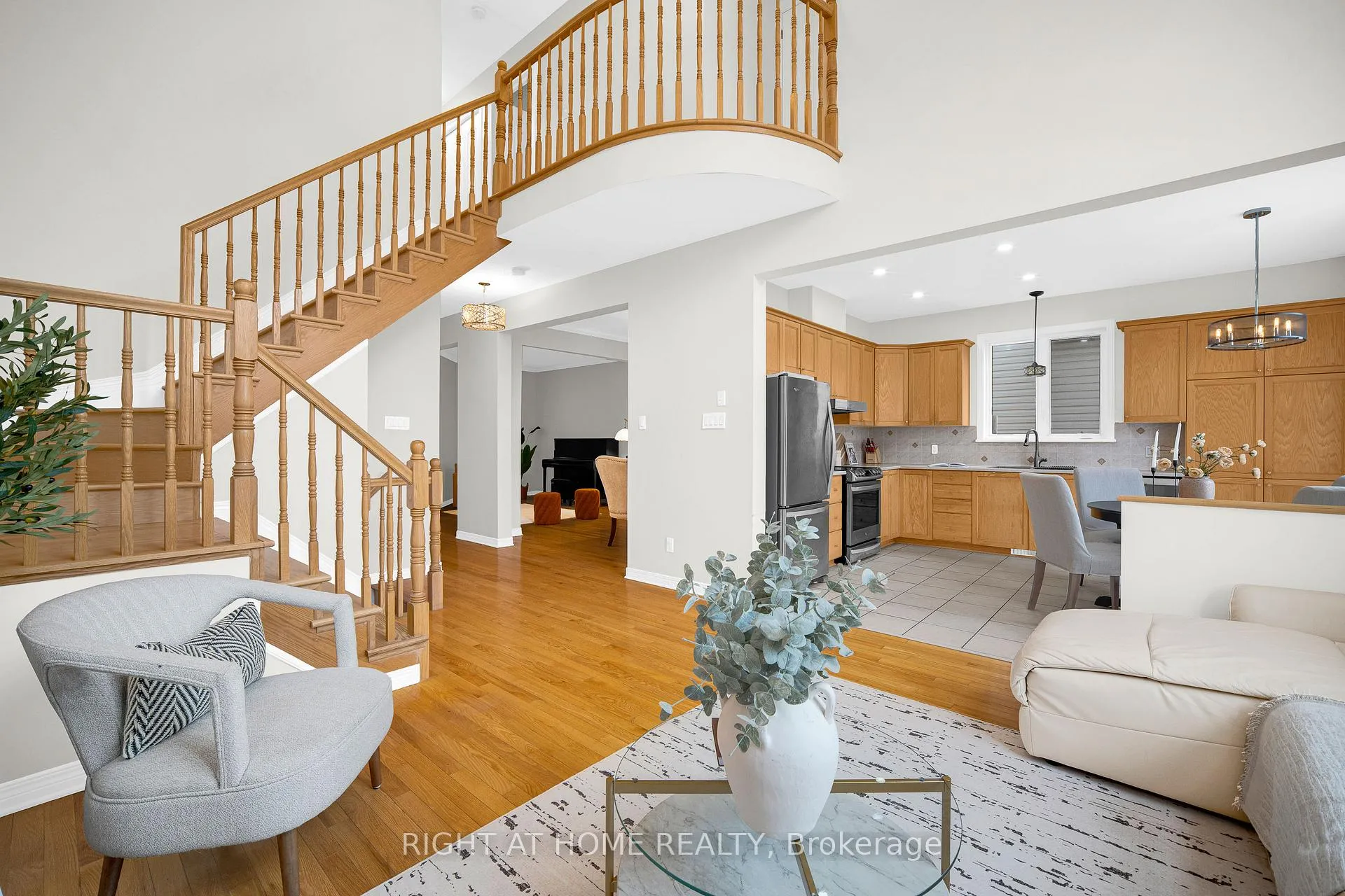 Photo 13 of 27 Knowlton Drive, Ottawa, Barrhaven East — HOMEH