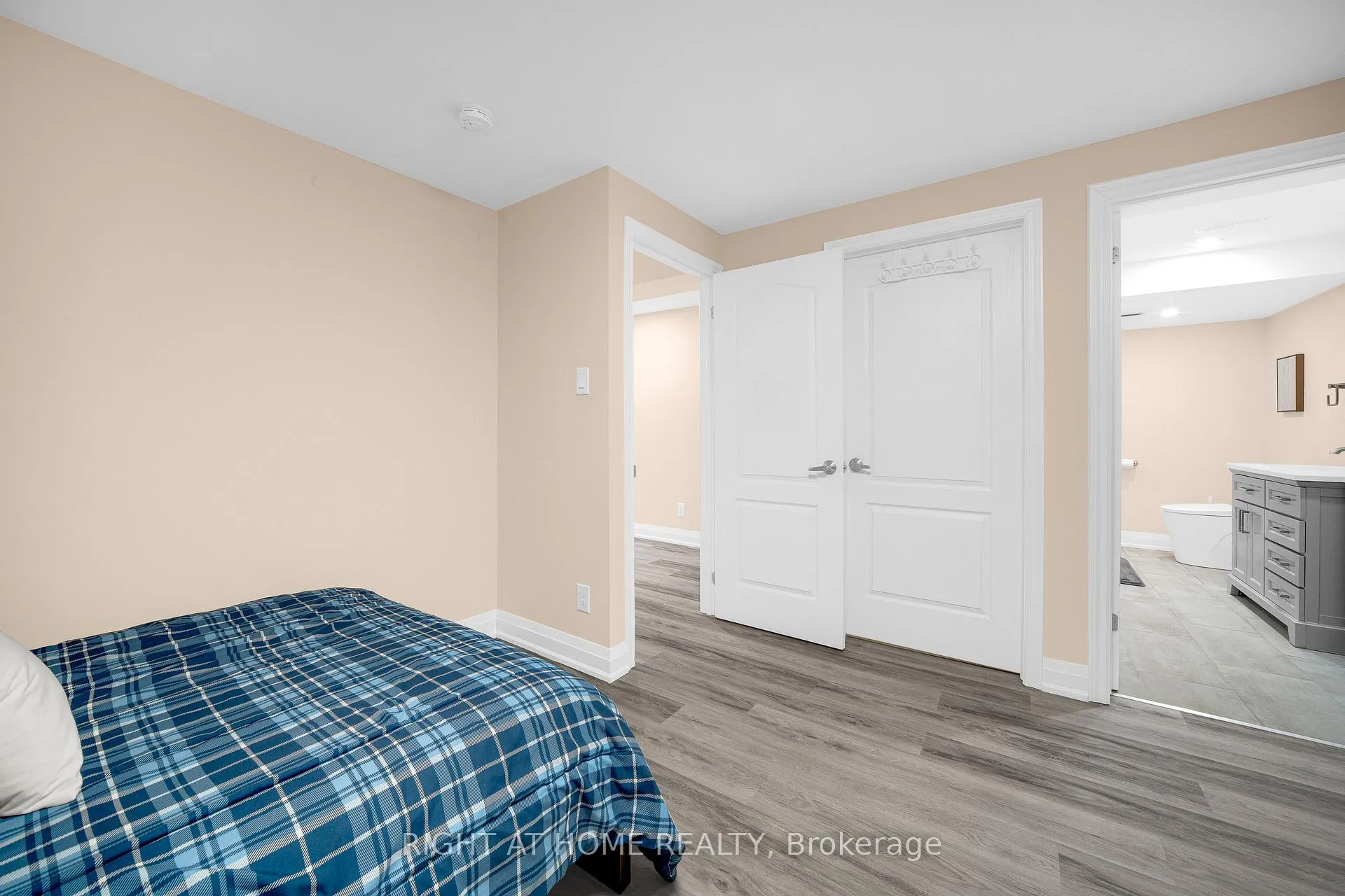 Photo 34 of 27 Knowlton Drive, Ottawa, Barrhaven East — HOMEH