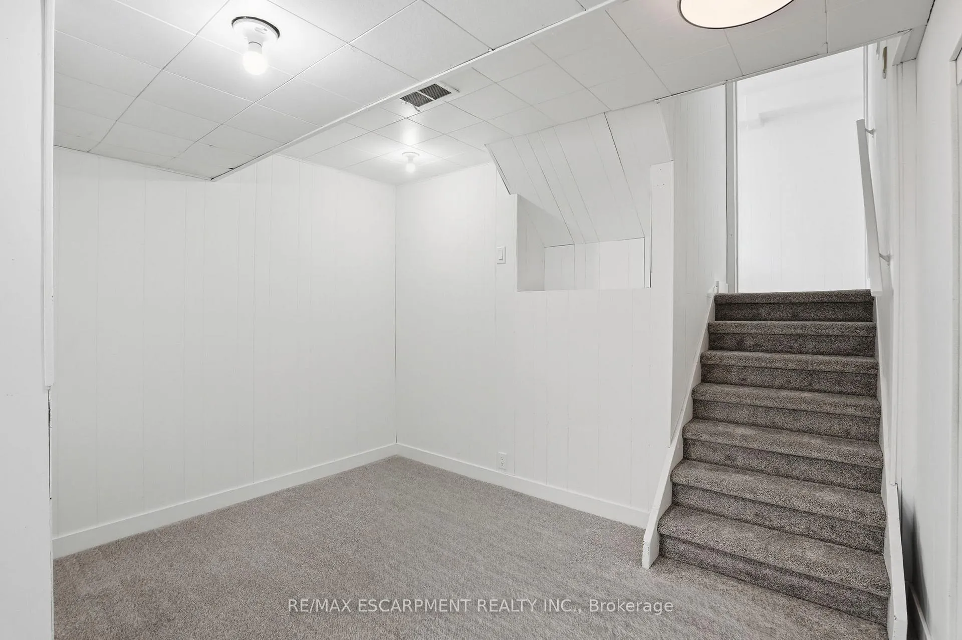 Photo 18 of 773 Paling Road, Burlington, Brant — HOMEH