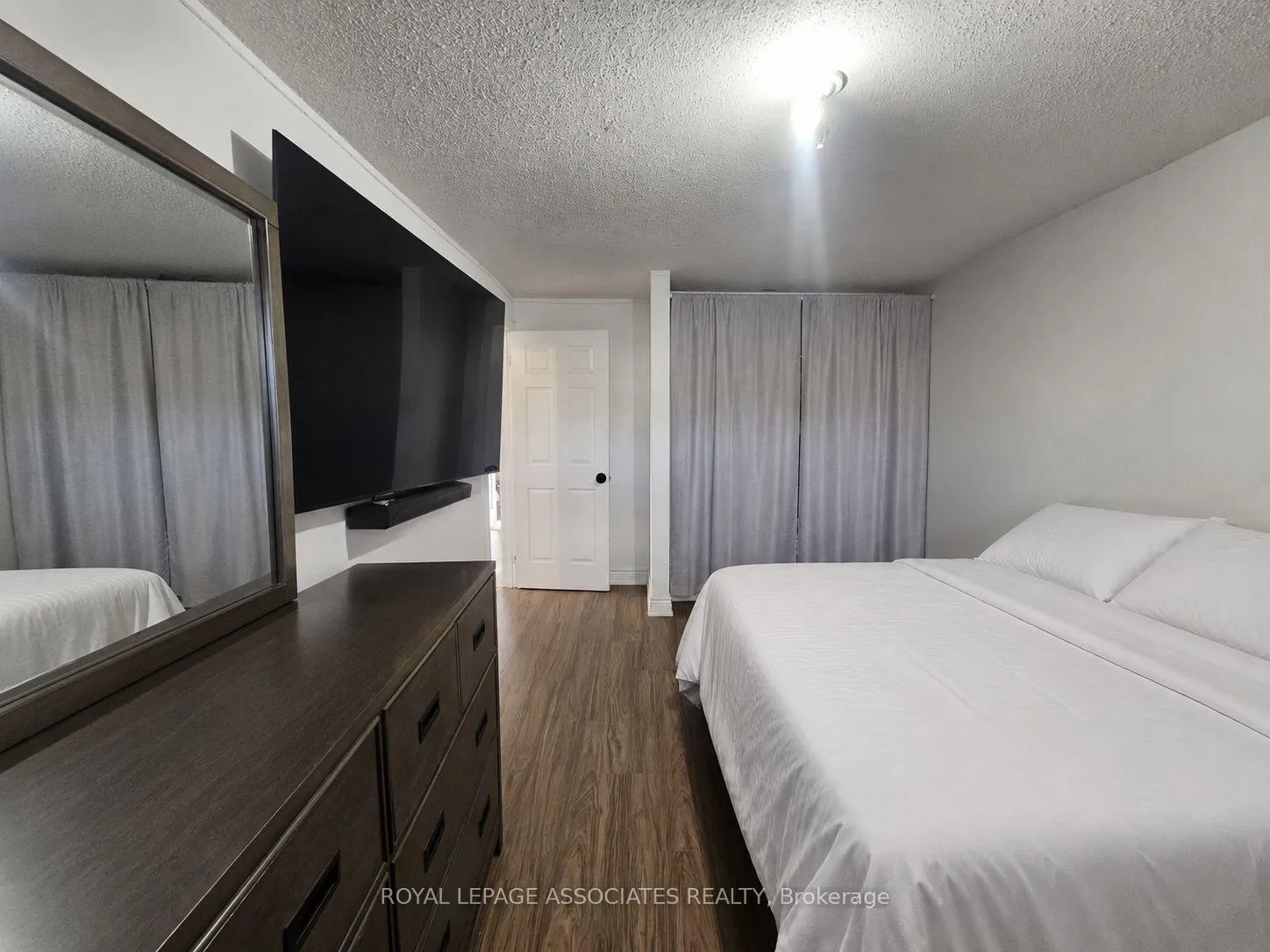 Photo 12 of 8 Chalmers Crescent, Ajax, Central — HOMEH