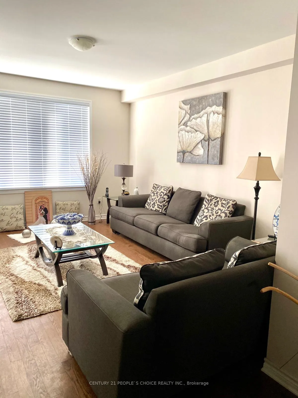 Photo 3 of 1353 Orr Terrace, Milton, Ford — HOMEH