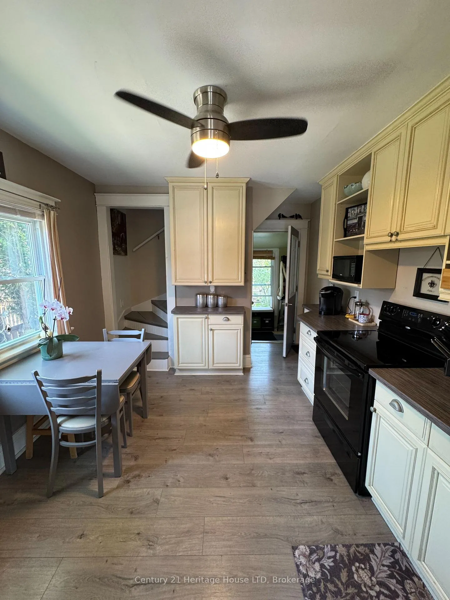 Photo 11 of 87 Margery Road, Welland, Welland Downtown — HOMEH