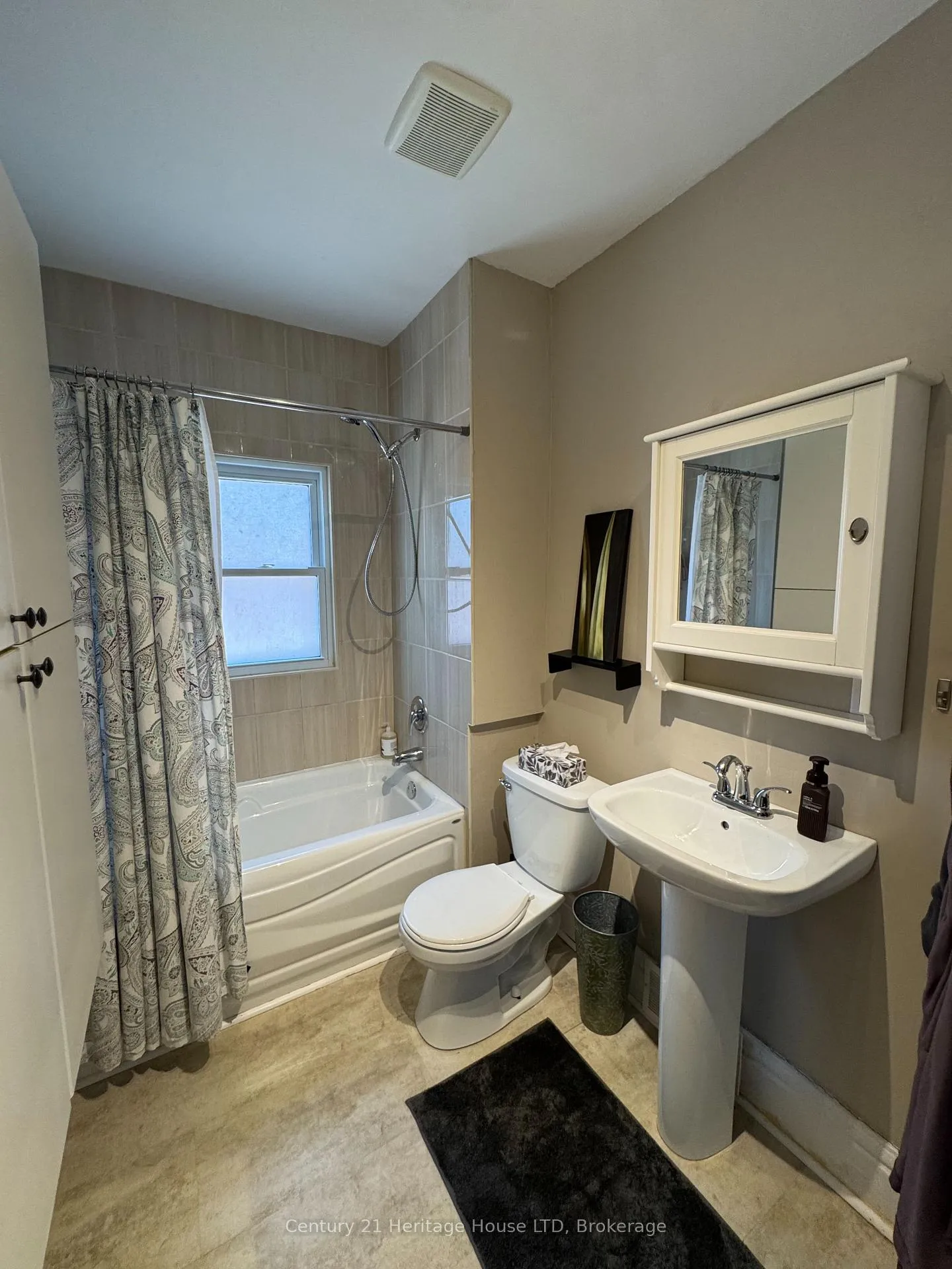 Photo 16 of 87 Margery Road, Welland, Welland Downtown — HOMEH