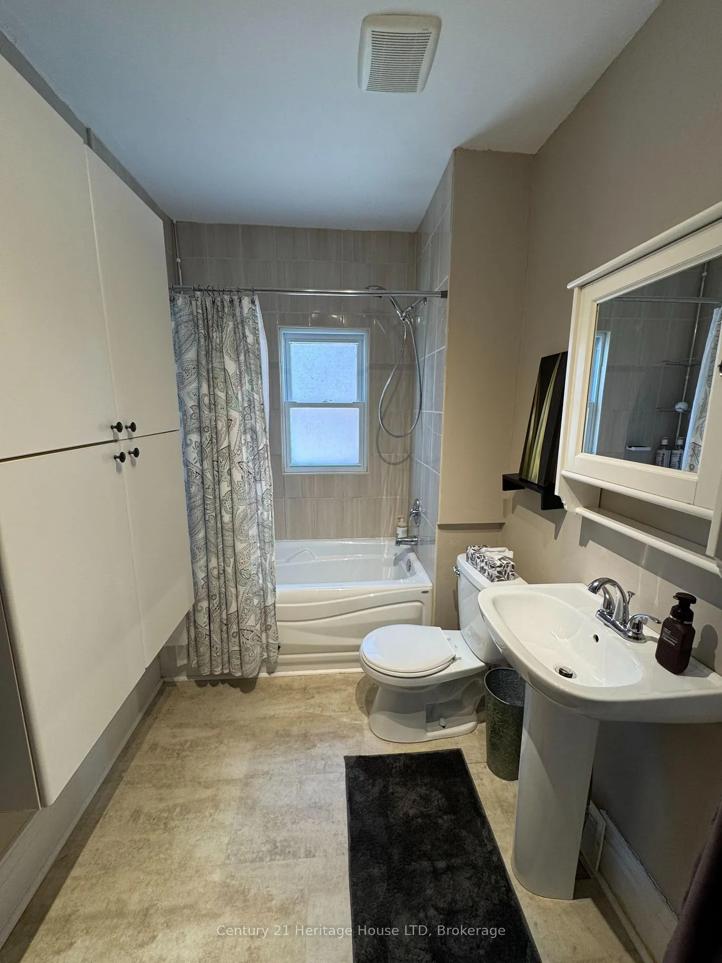 Photo 17 of 87 Margery Road, Welland, Welland Downtown — HOMEH